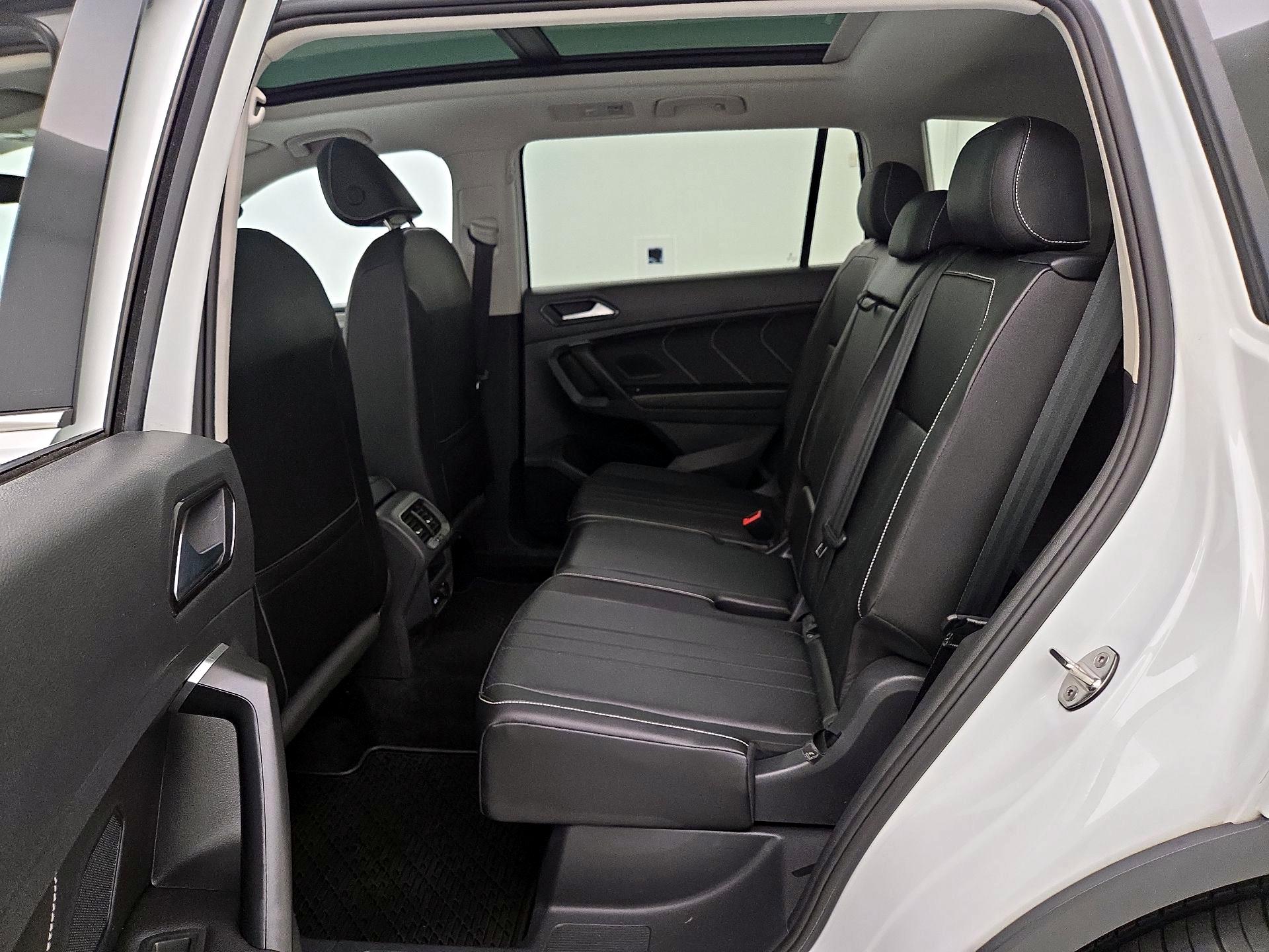 Thumbnail: 2023 Volkswagen Tiguan - 20