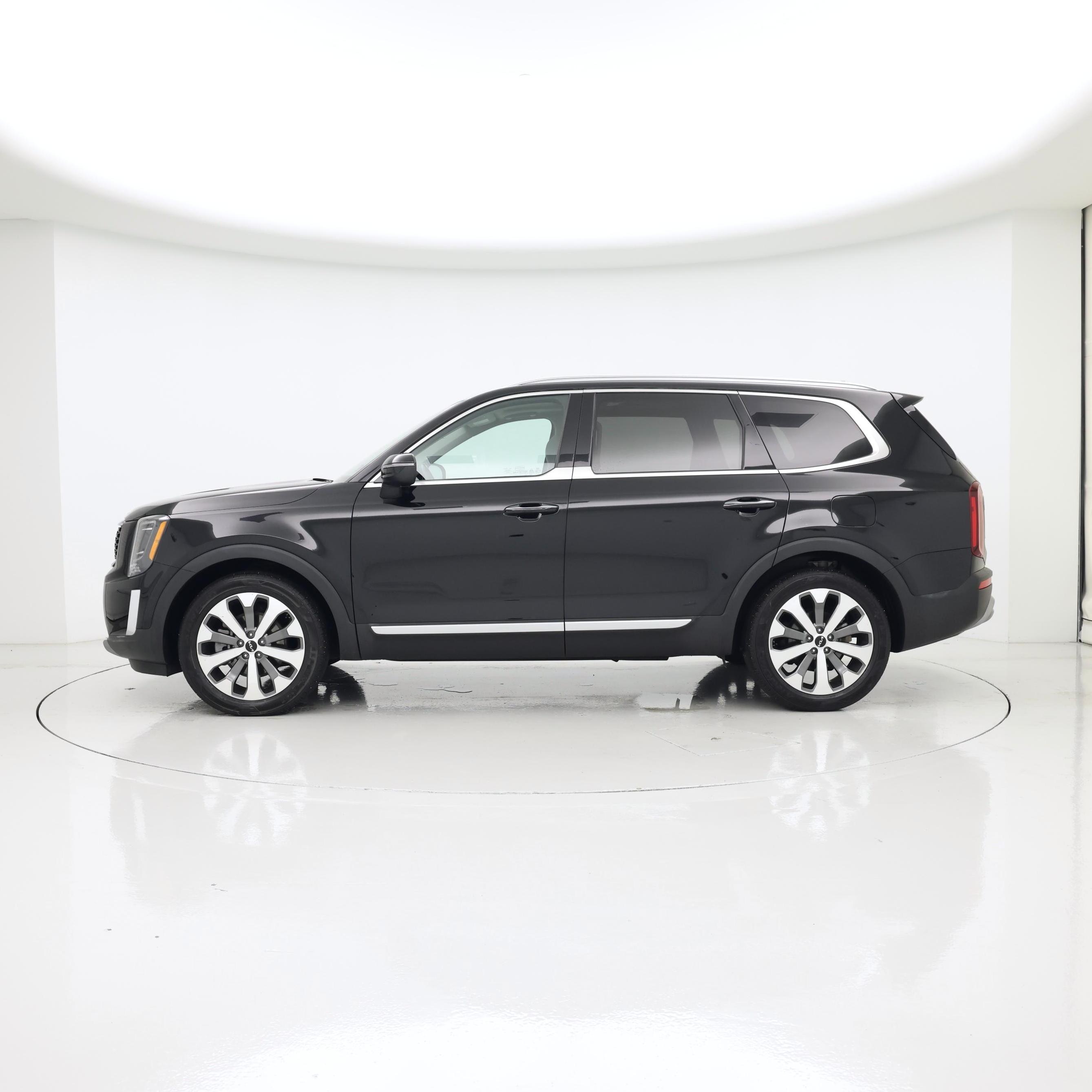 Thumbnail: 2022 Kia Telluride - 3