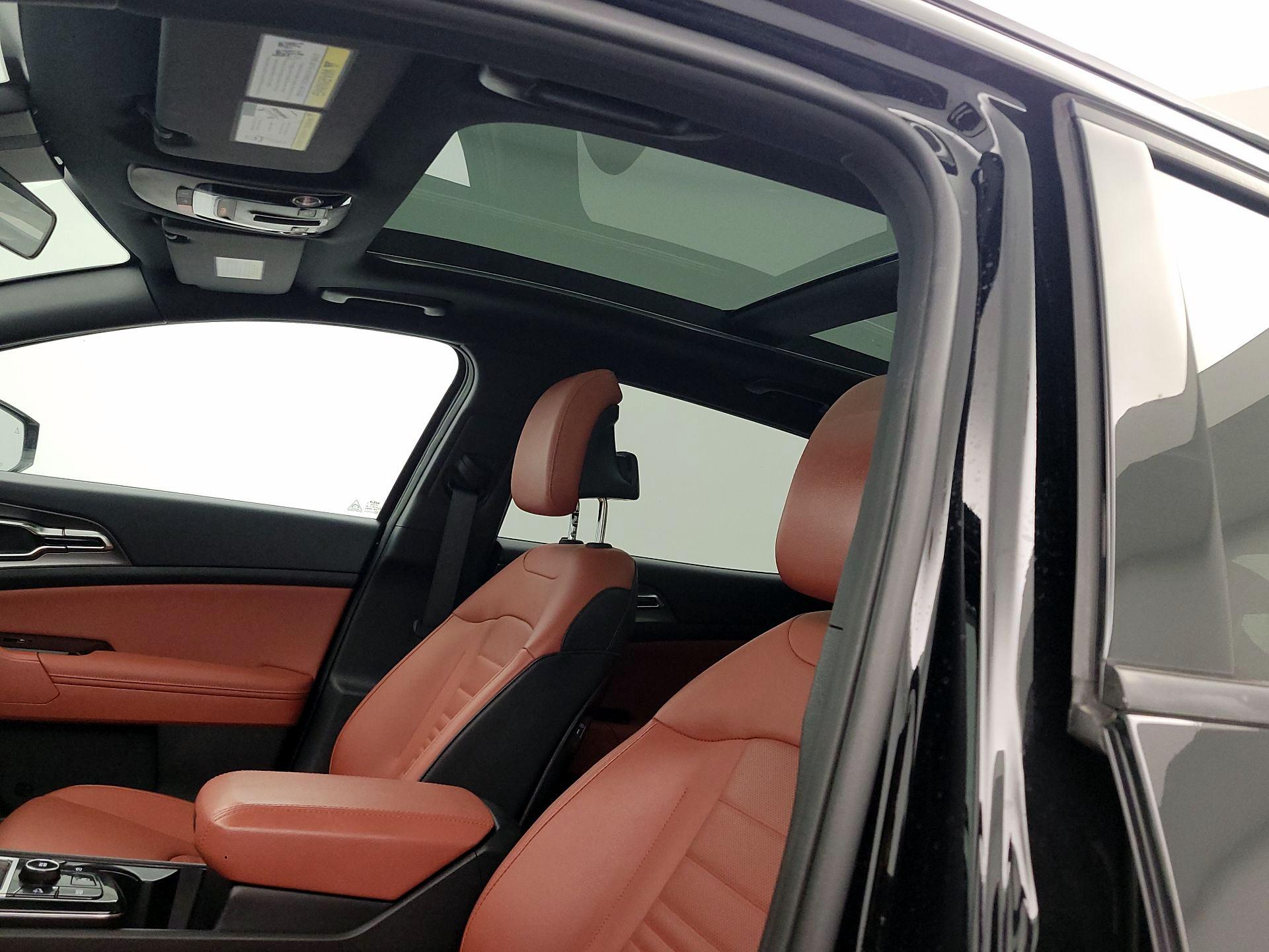 Thumbnail: 2023 Kia Sportage - 20