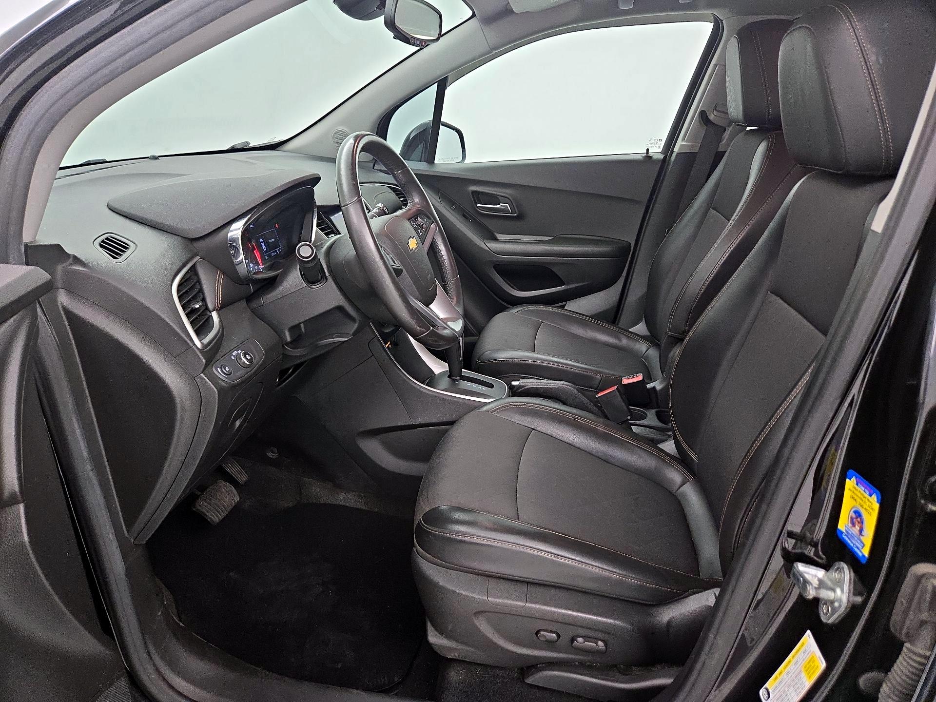 Thumbnail: 2021 Chevrolet Trax - 11