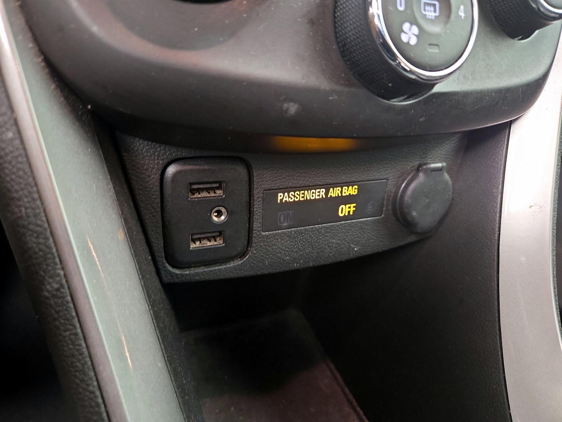 Thumbnail: 2021 Chevrolet Trax - 18
