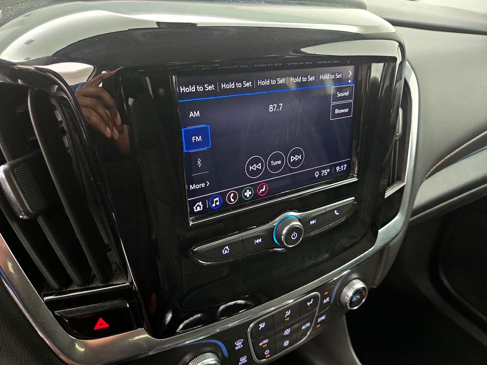 2020 Chevrolet Traverse LS - Photo 16