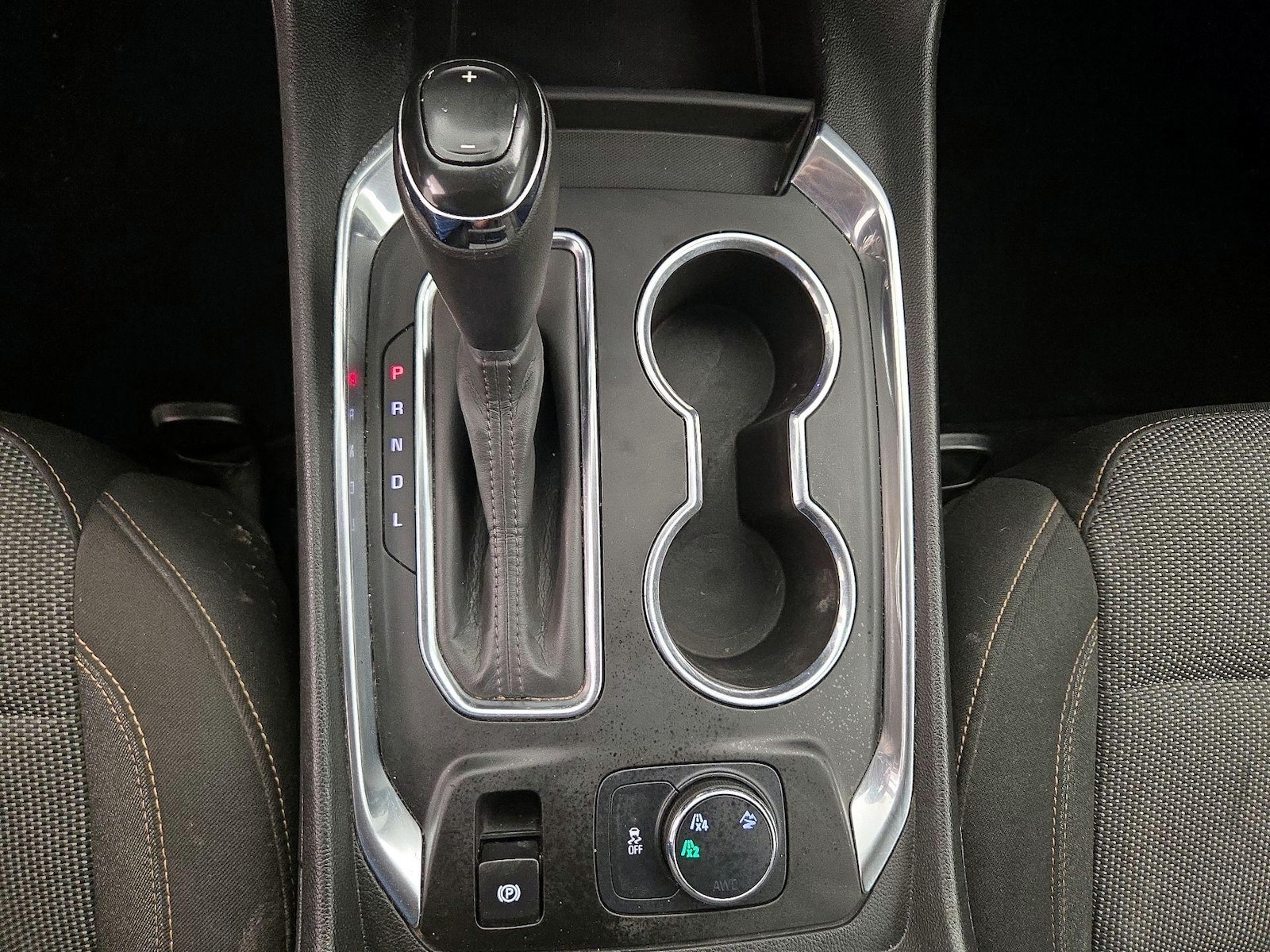 2020 Chevrolet Traverse LS - Photo 18