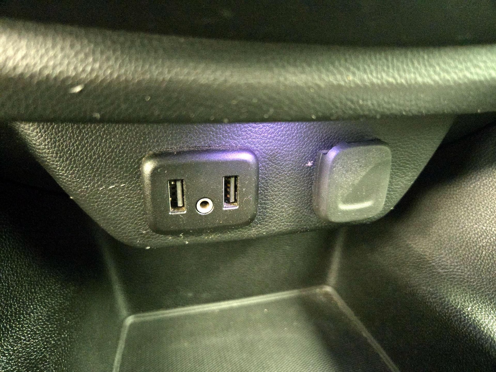 2020 Chevrolet Traverse LS - Photo 19