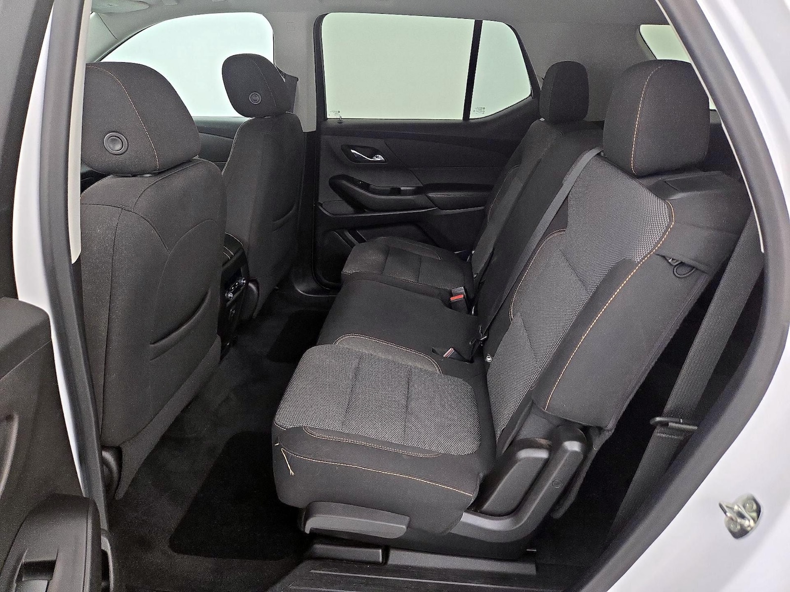 2020 Chevrolet Traverse LS - Photo 20