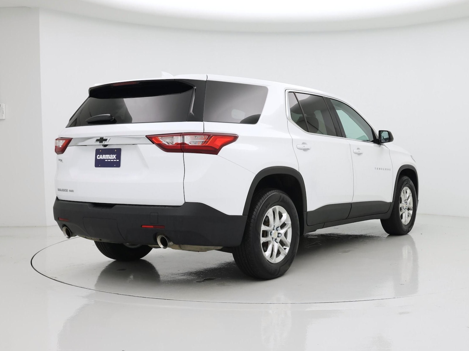 2020 Chevrolet Traverse LS - Photo 9