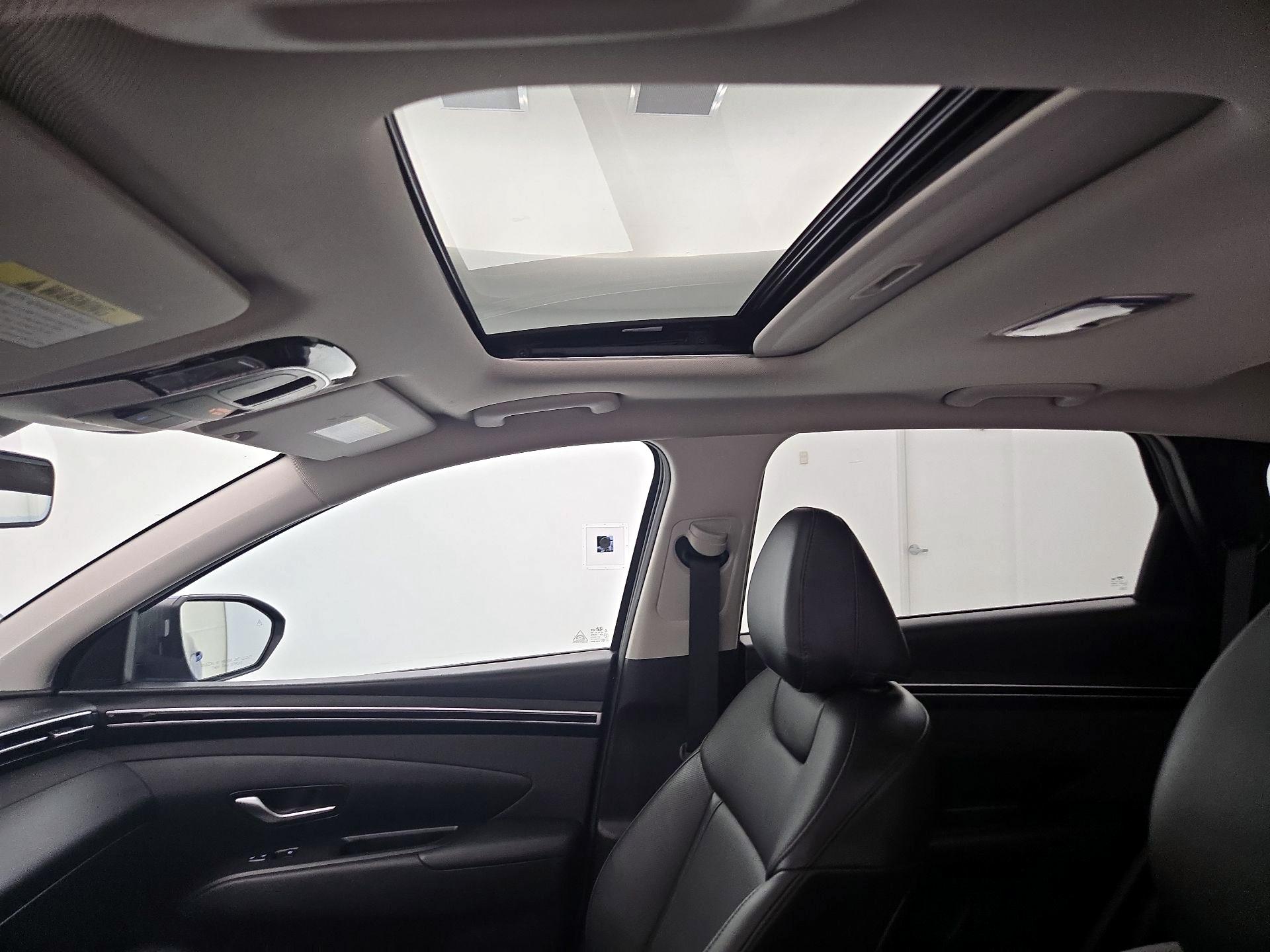 Thumbnail: 2023 Hyundai Tucson - 19