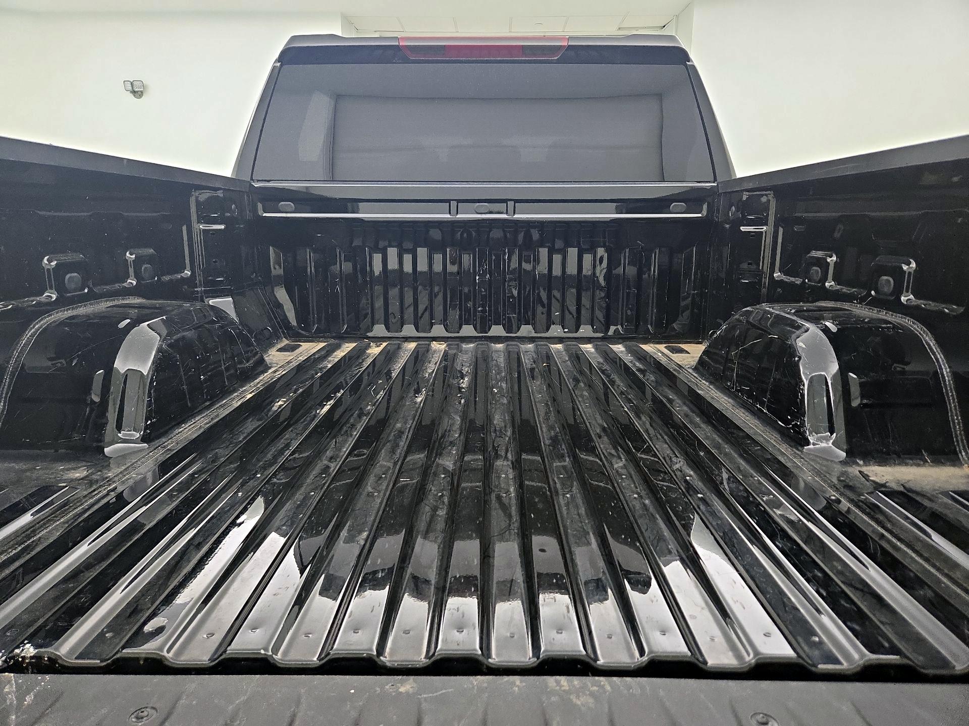Thumbnail: 2023 Chevrolet Silverado 1500 - 20