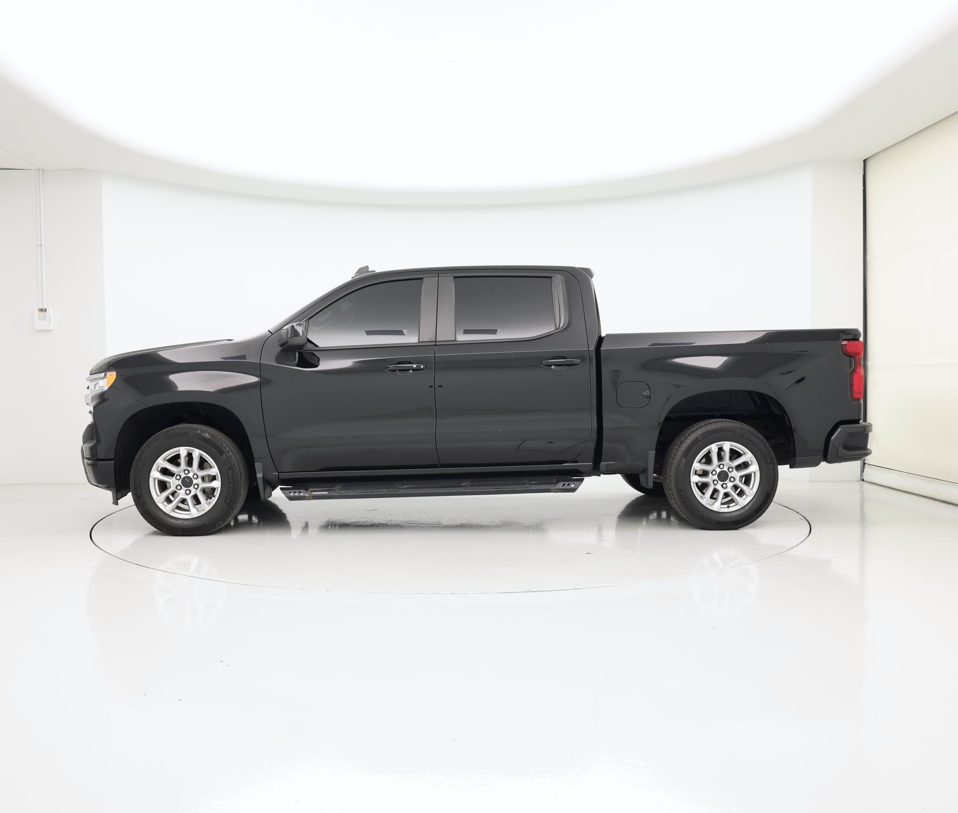 Thumbnail: 2023 Chevrolet Silverado 1500 - 3