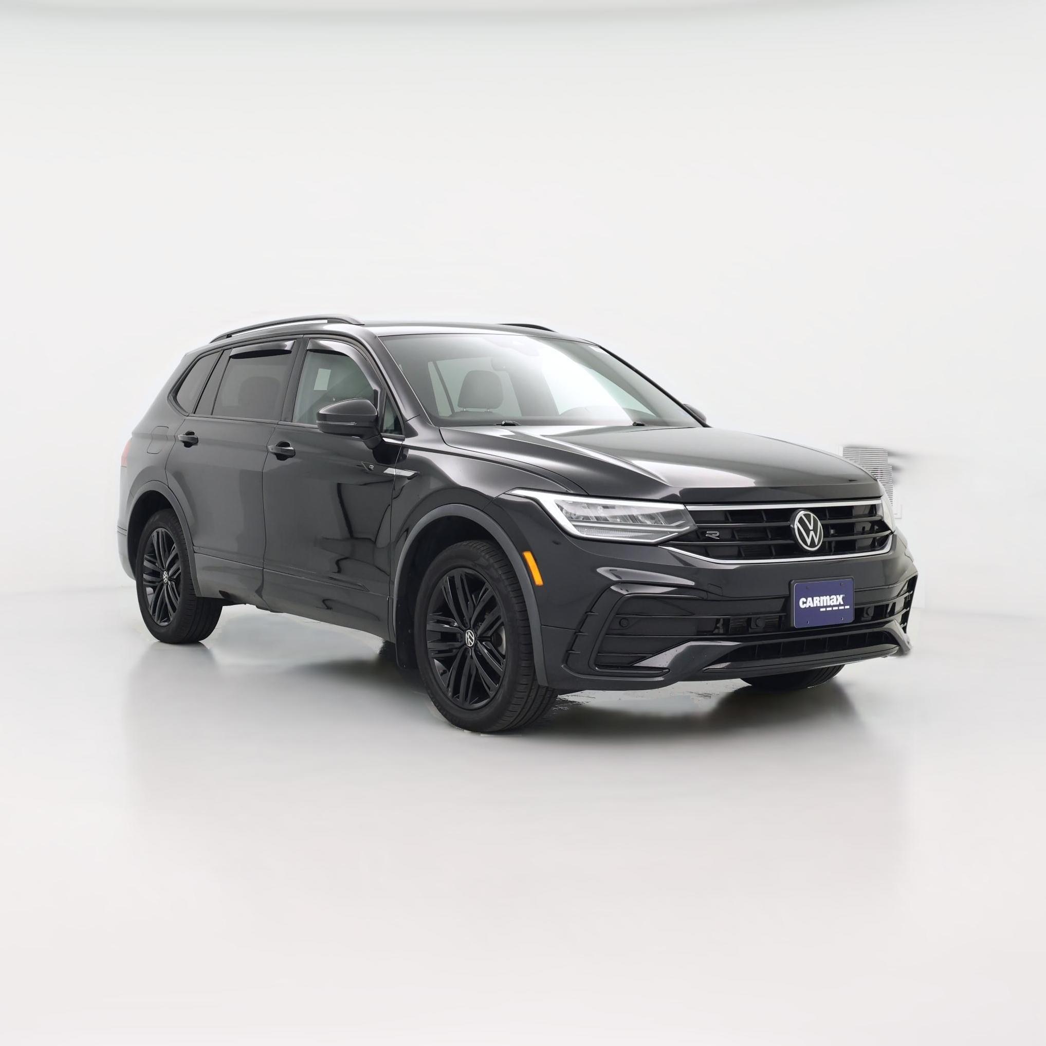 Thumbnail: 2022 Volkswagen Tiguan - 1