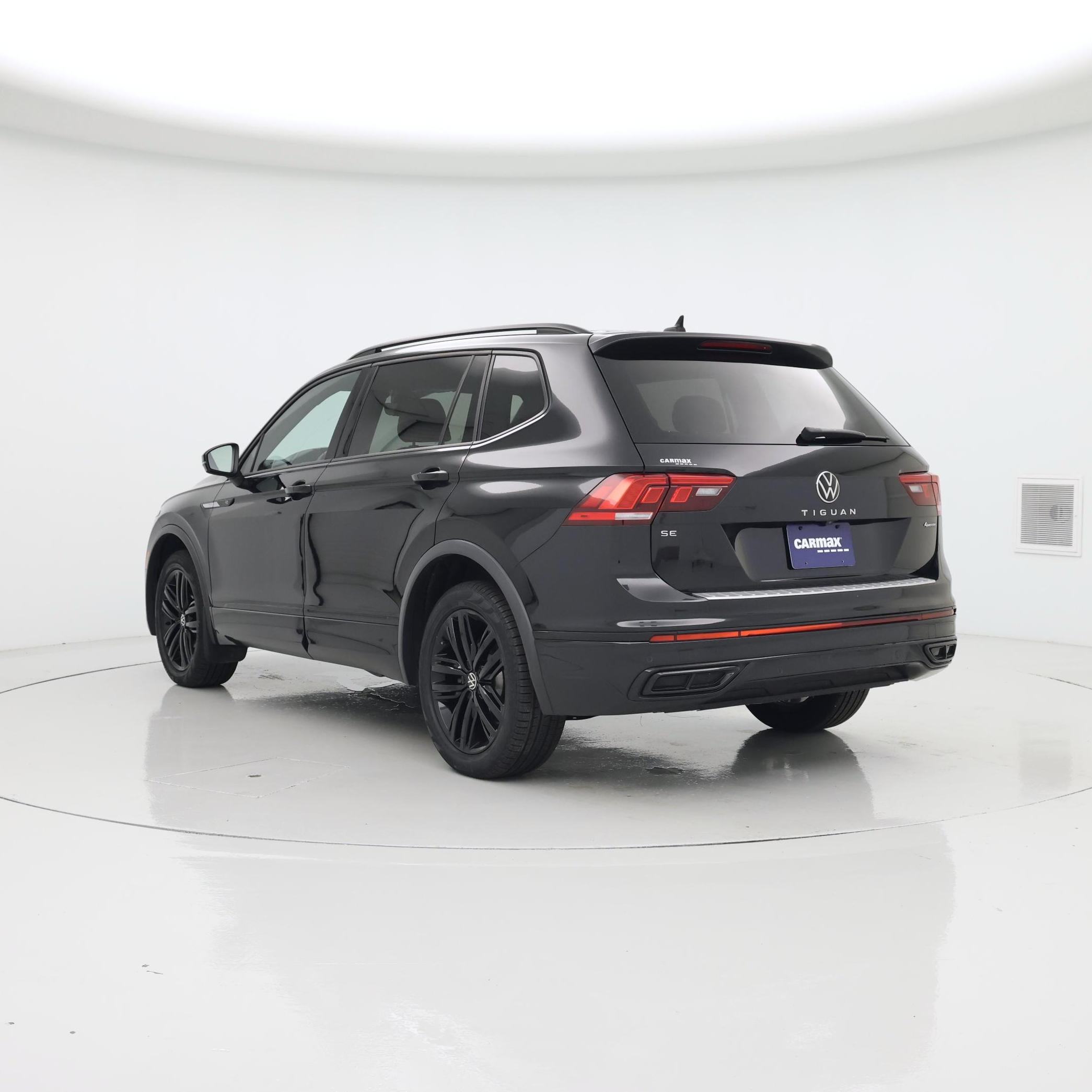 Thumbnail: 2022 Volkswagen Tiguan - 2