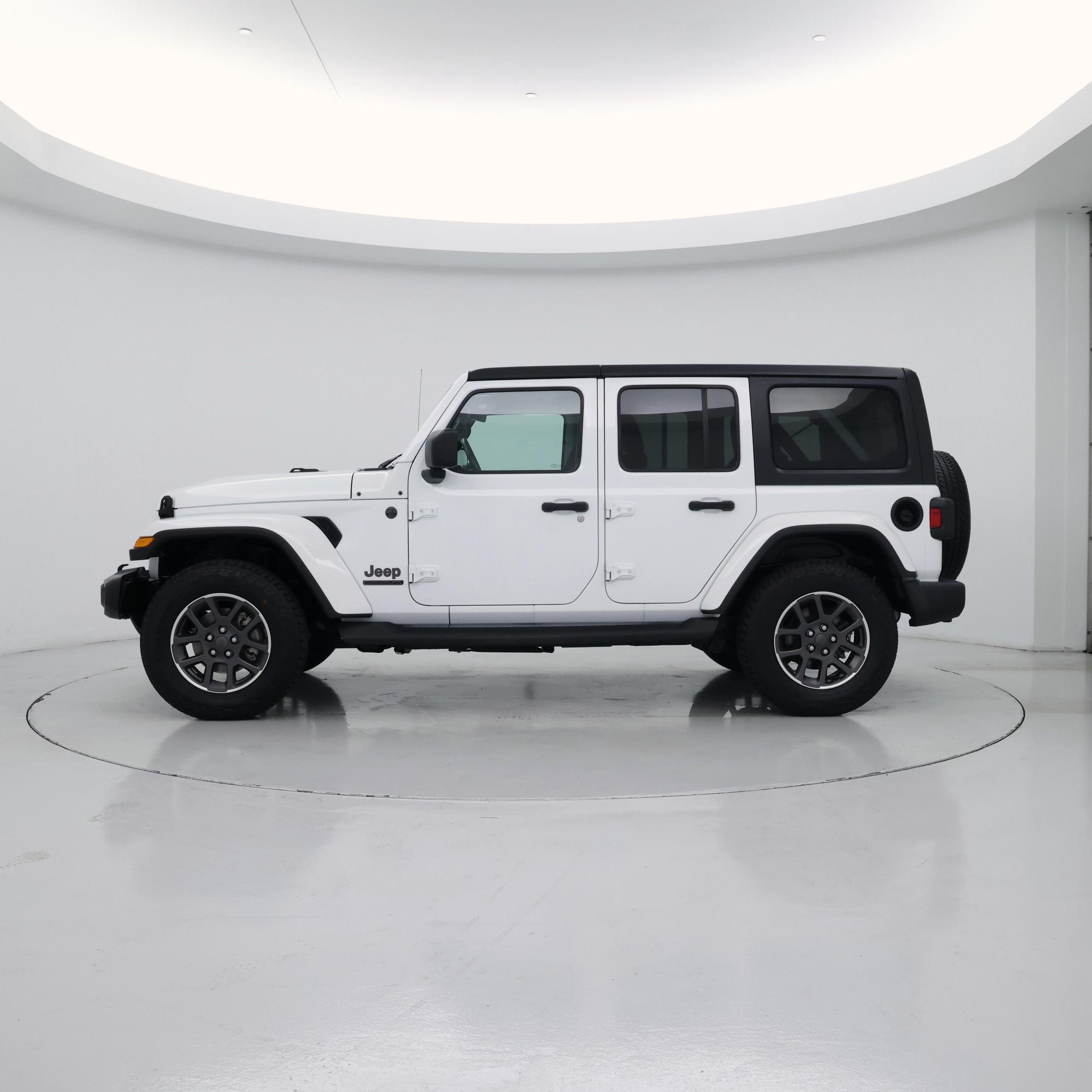 Thumbnail: 2021 Jeep Wrangler - 3
