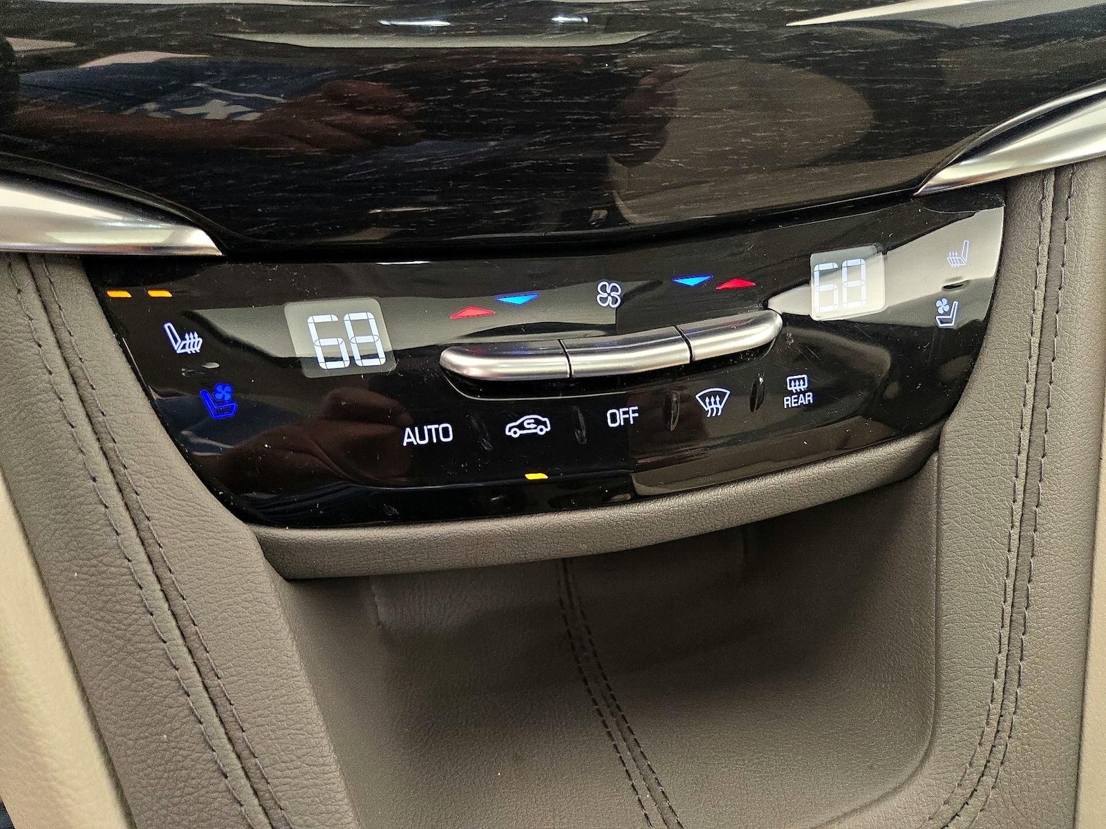 2023 Cadillac XT6 Premium Luxury - Photo 18