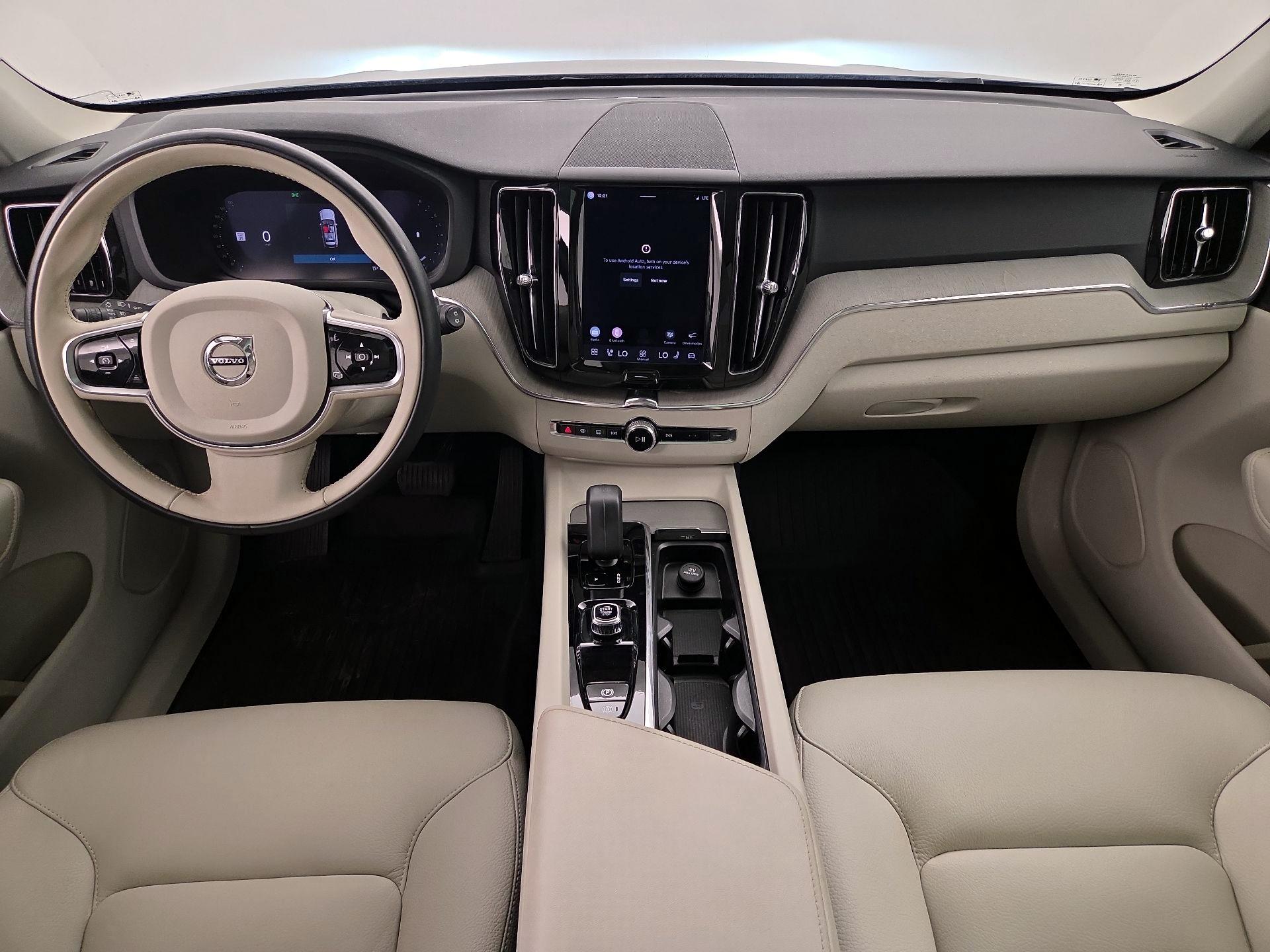Thumbnail: 2023 Volvo XC60 - 9