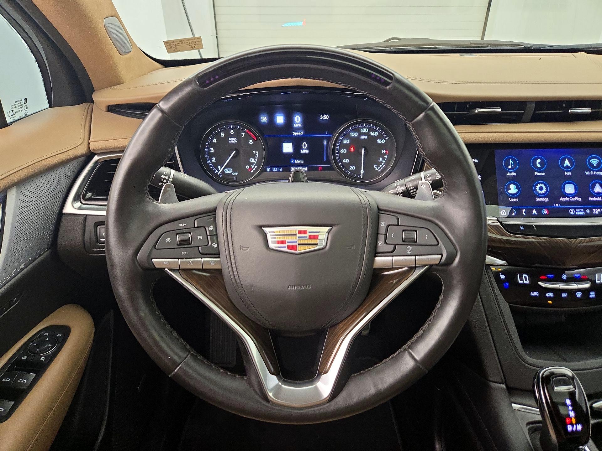 Thumbnail: 2023 Cadillac XT6 - 10