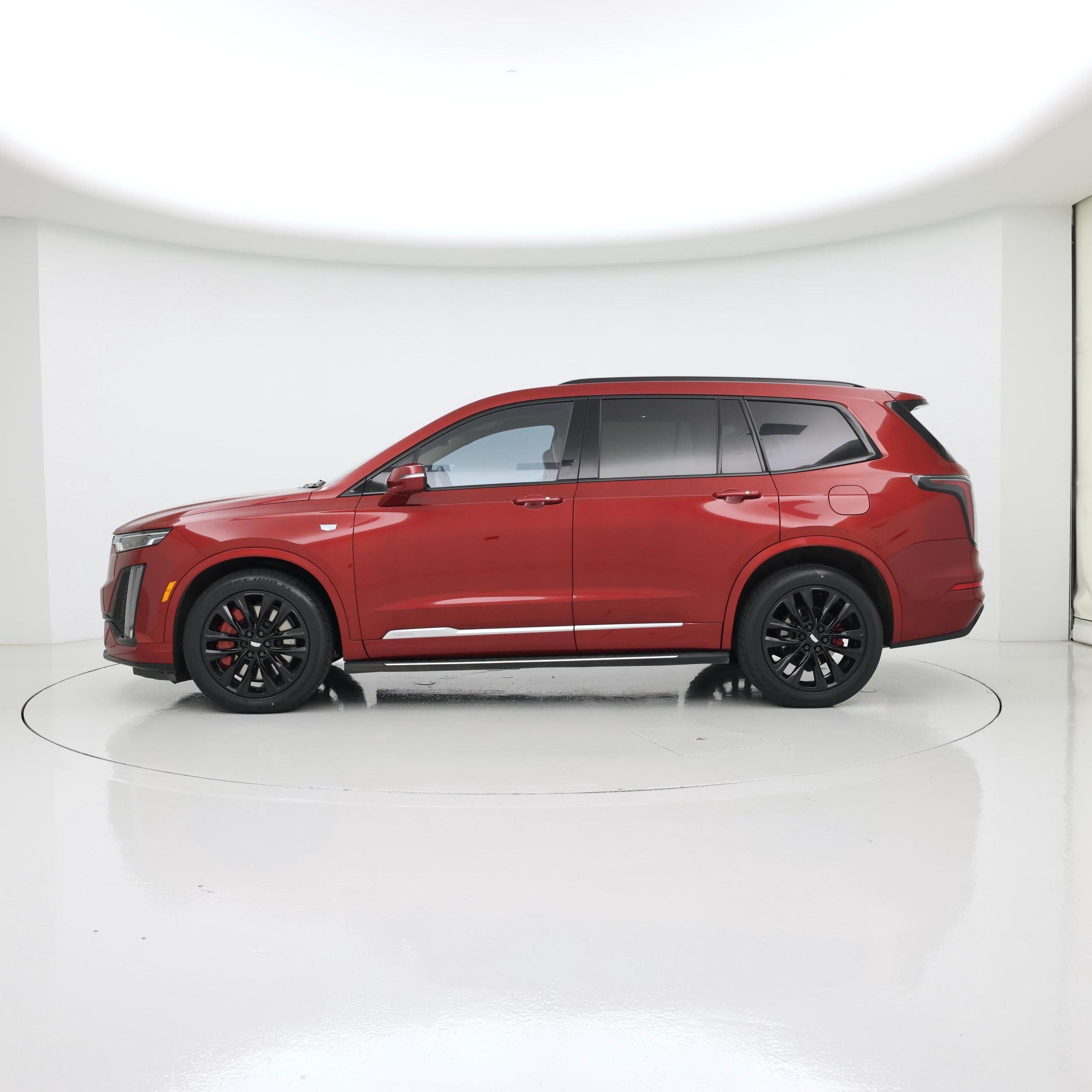 Thumbnail: 2023 Cadillac XT6 - 3