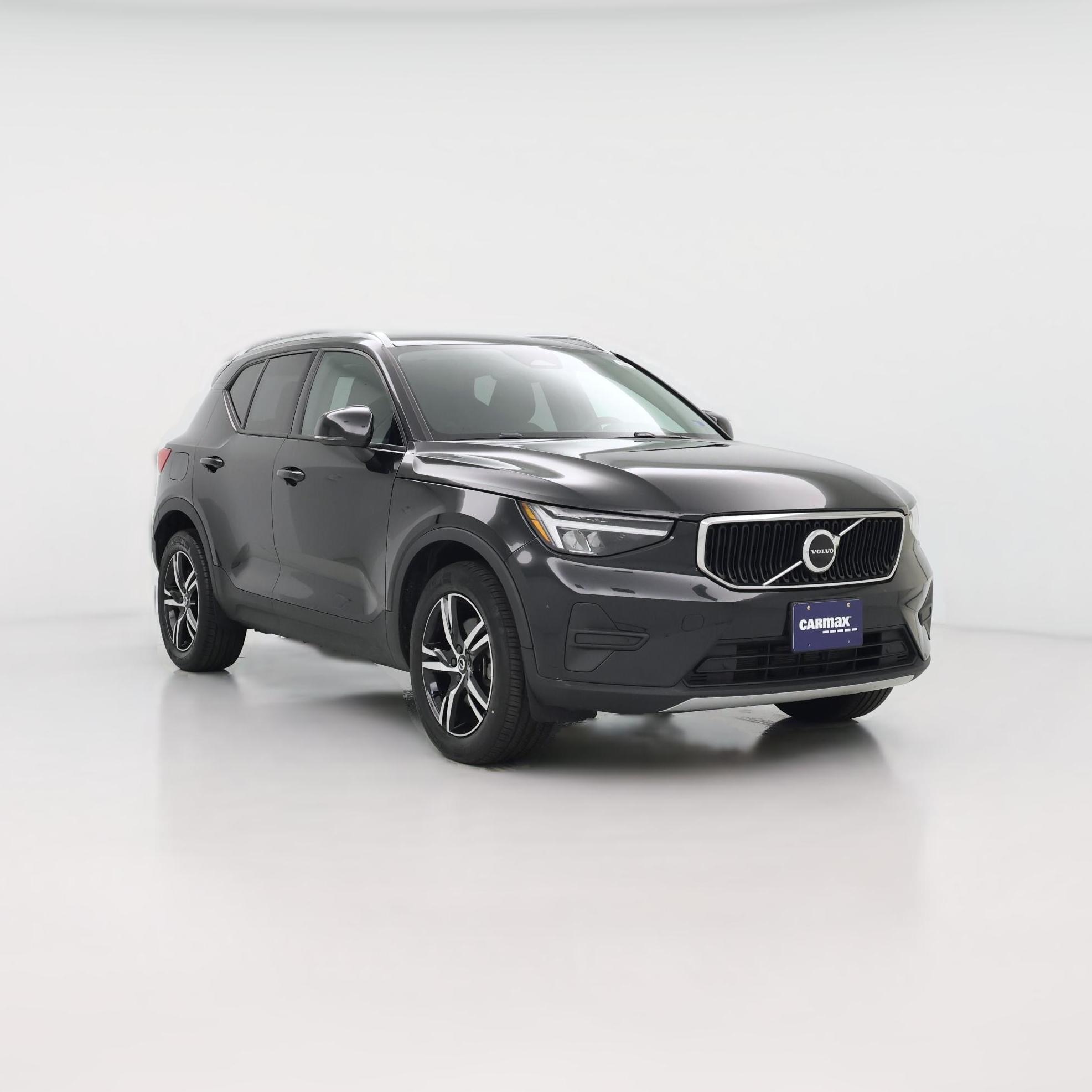 Thumbnail: 2023 Volvo XC40 - 1