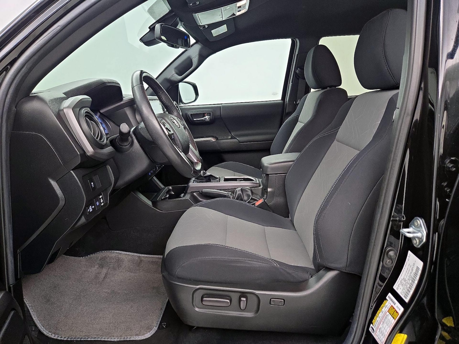 Power Seat(s) & Side Airbags