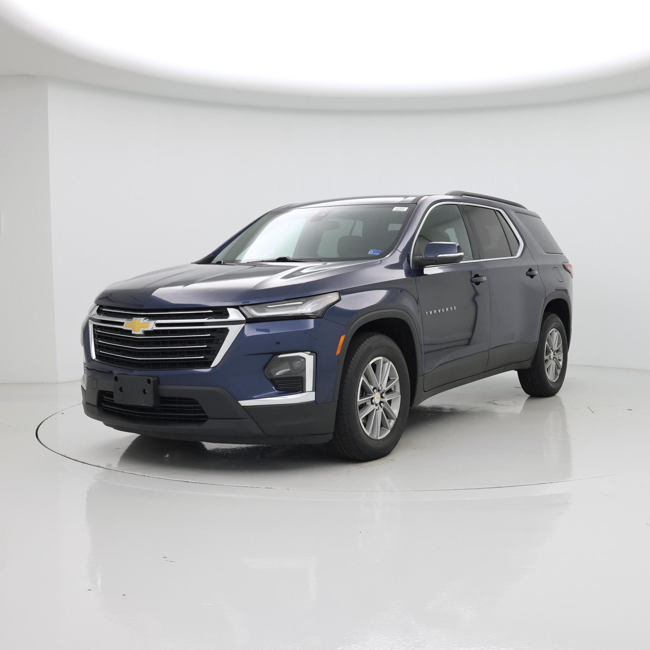 Thumbnail: 2023 Chevrolet Traverse - 4
