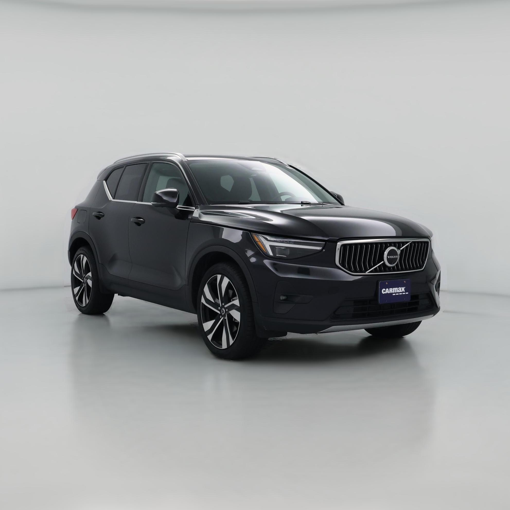 Thumbnail: 2024 Volvo XC40 - 1
