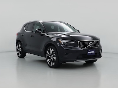 2024 Volvo XC40 B5 Ultimate Bright Theme