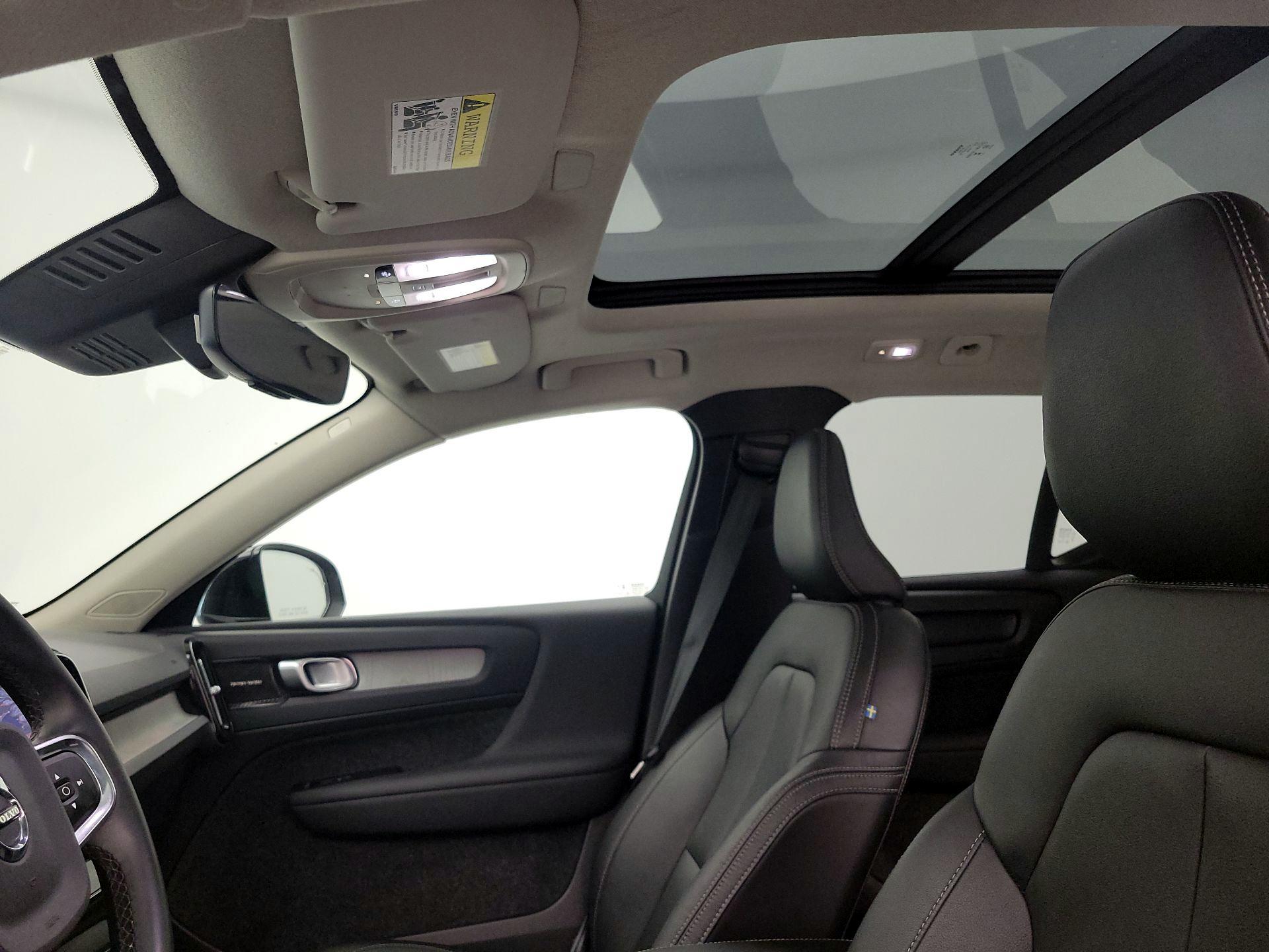 Thumbnail: 2024 Volvo XC40 - 20