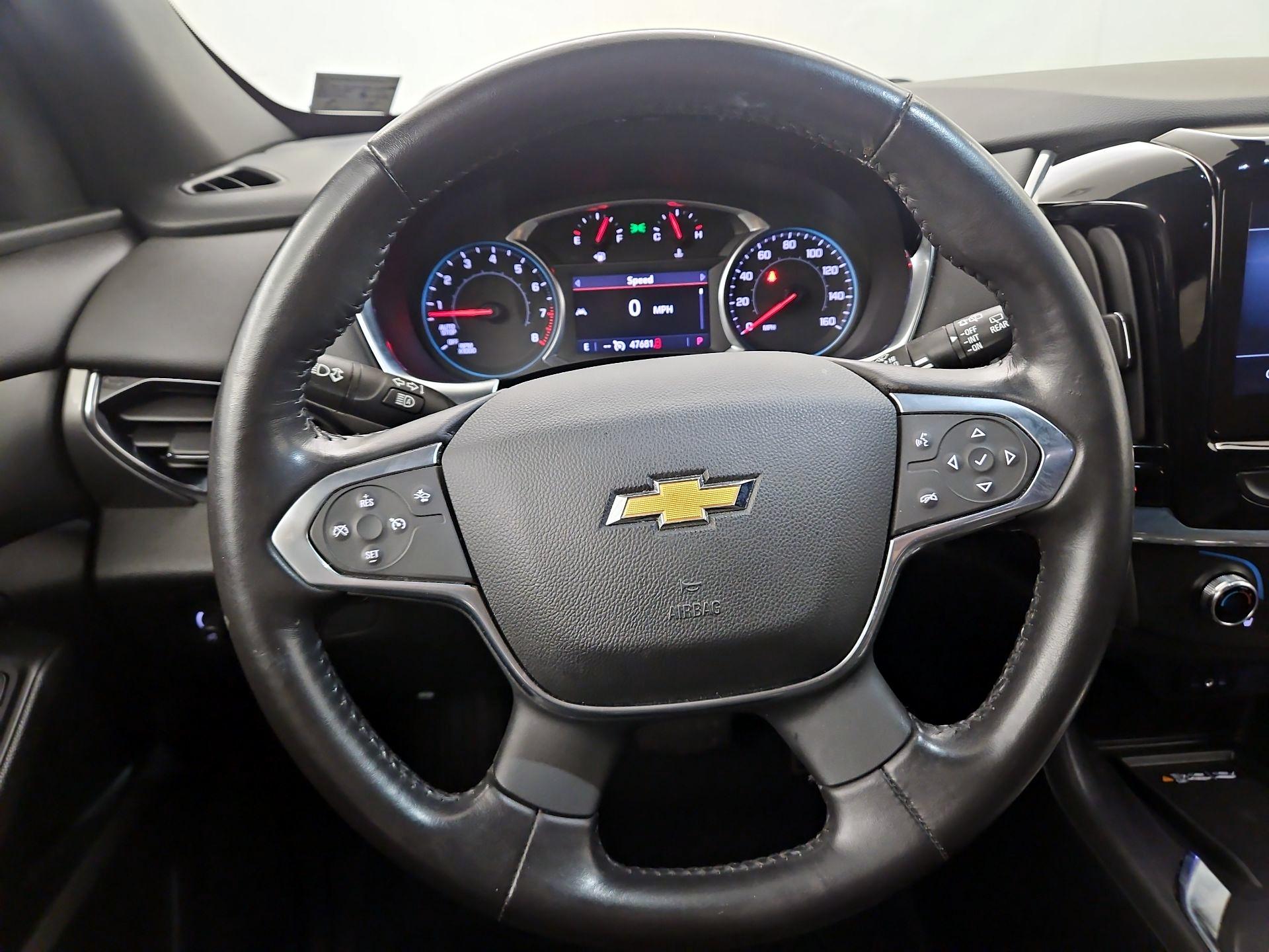 Thumbnail: 2022 Chevrolet Traverse - 10