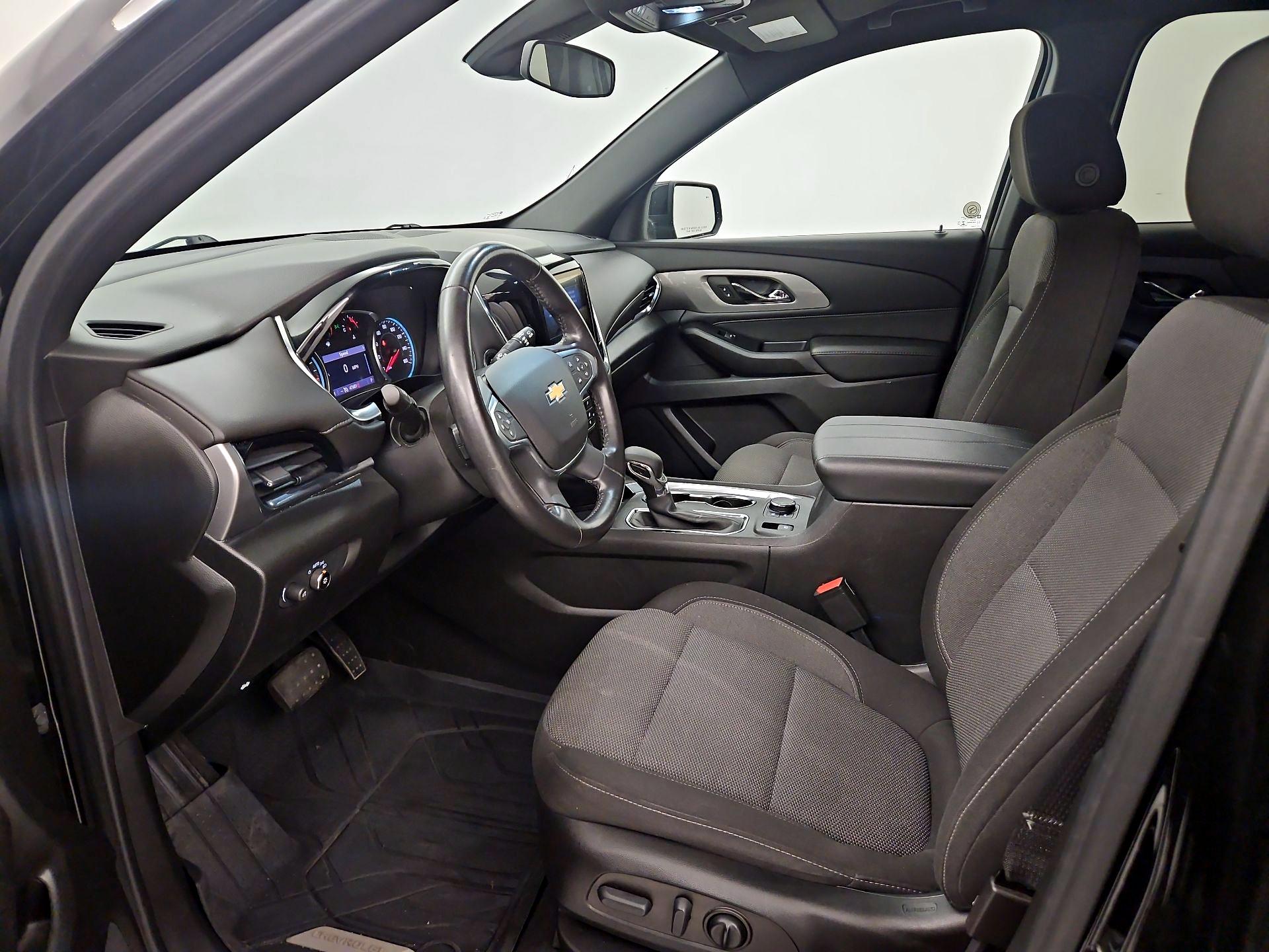 Thumbnail: 2022 Chevrolet Traverse - 11