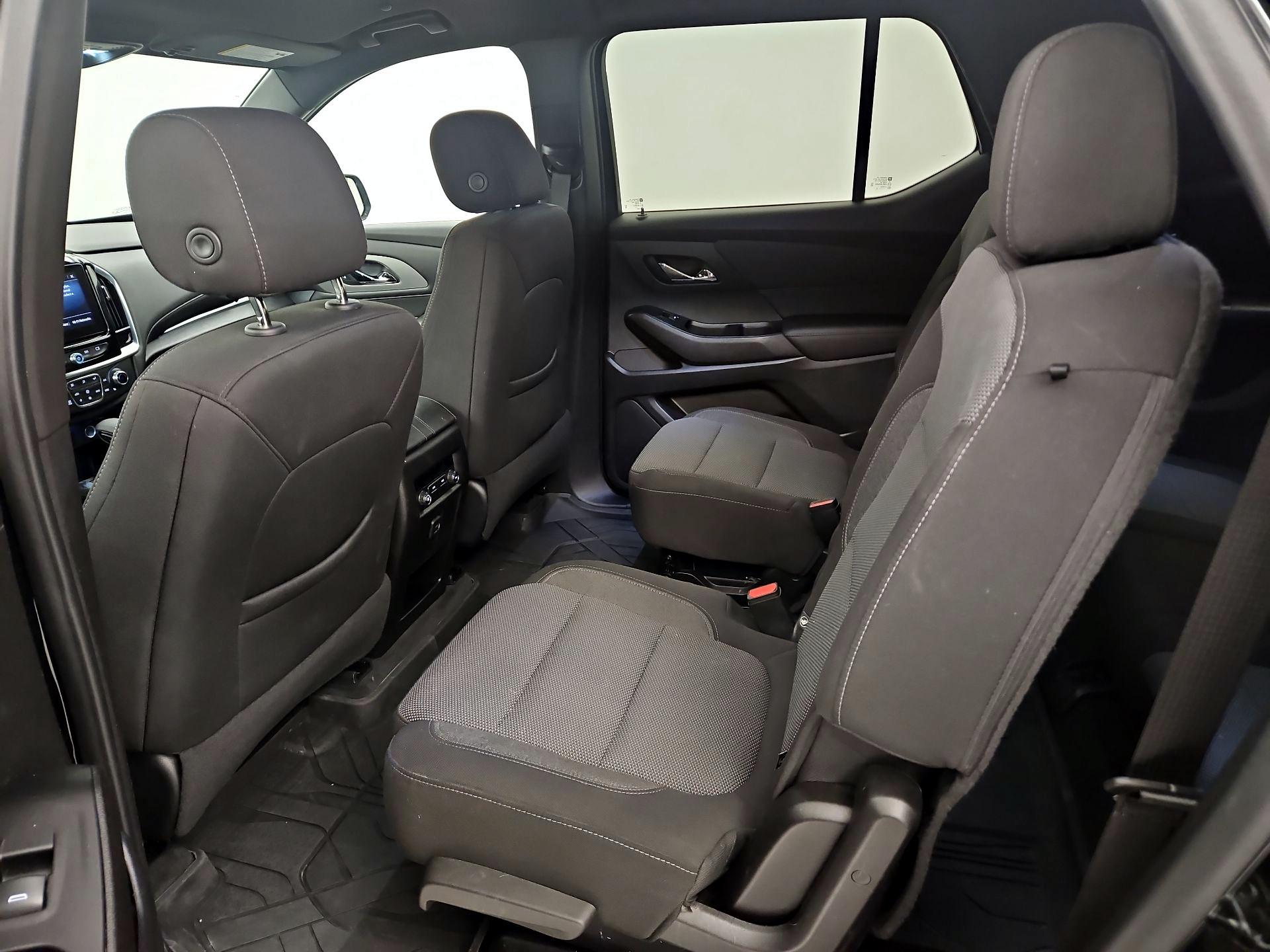 Thumbnail: 2022 Chevrolet Traverse - 19