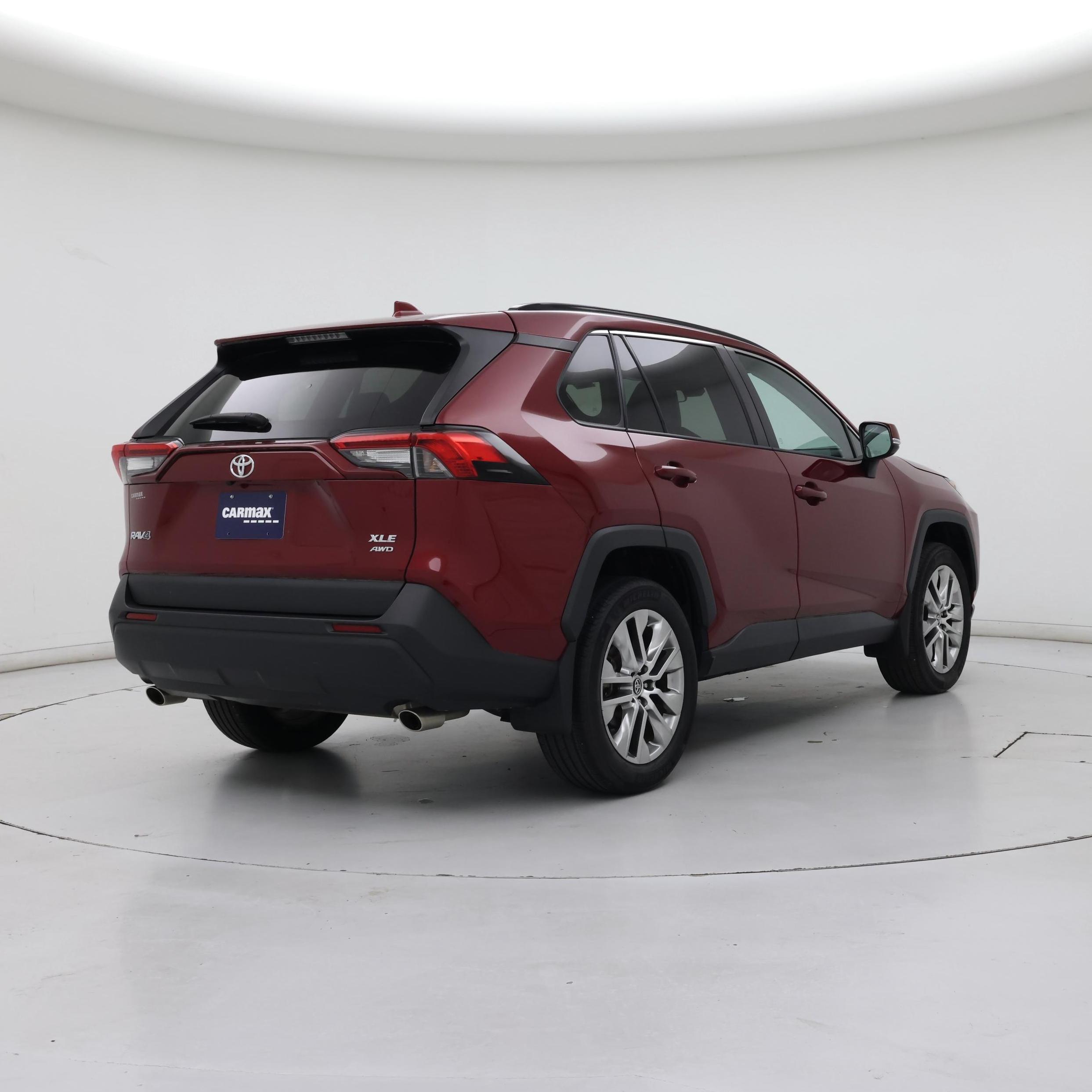 Thumbnail: 2021 Toyota RAV4 - 8