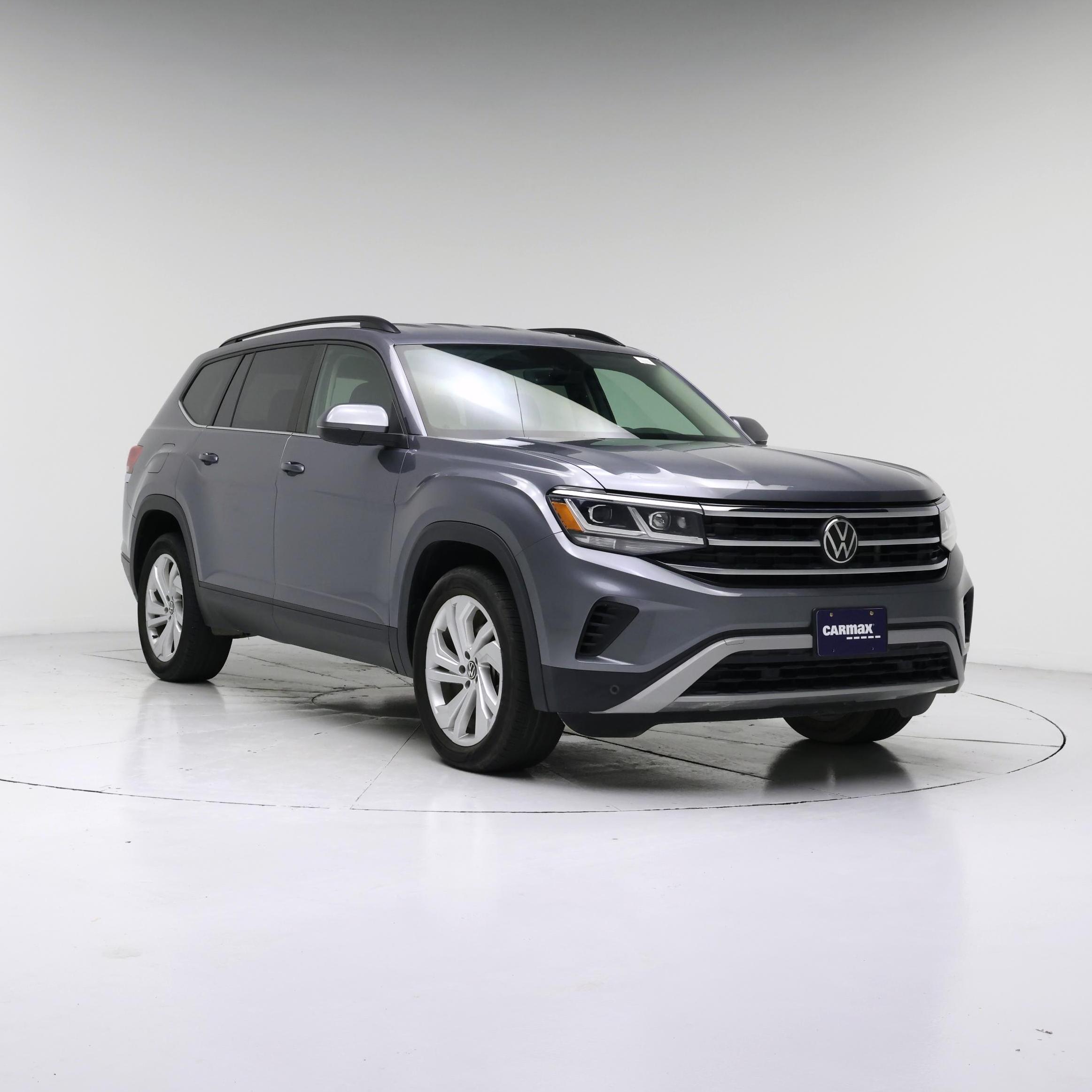 Gray 2023 Volkswagen Atlas V6 SE FWD with Technology SUV / Crossover Front-Wheel Drive Automatic