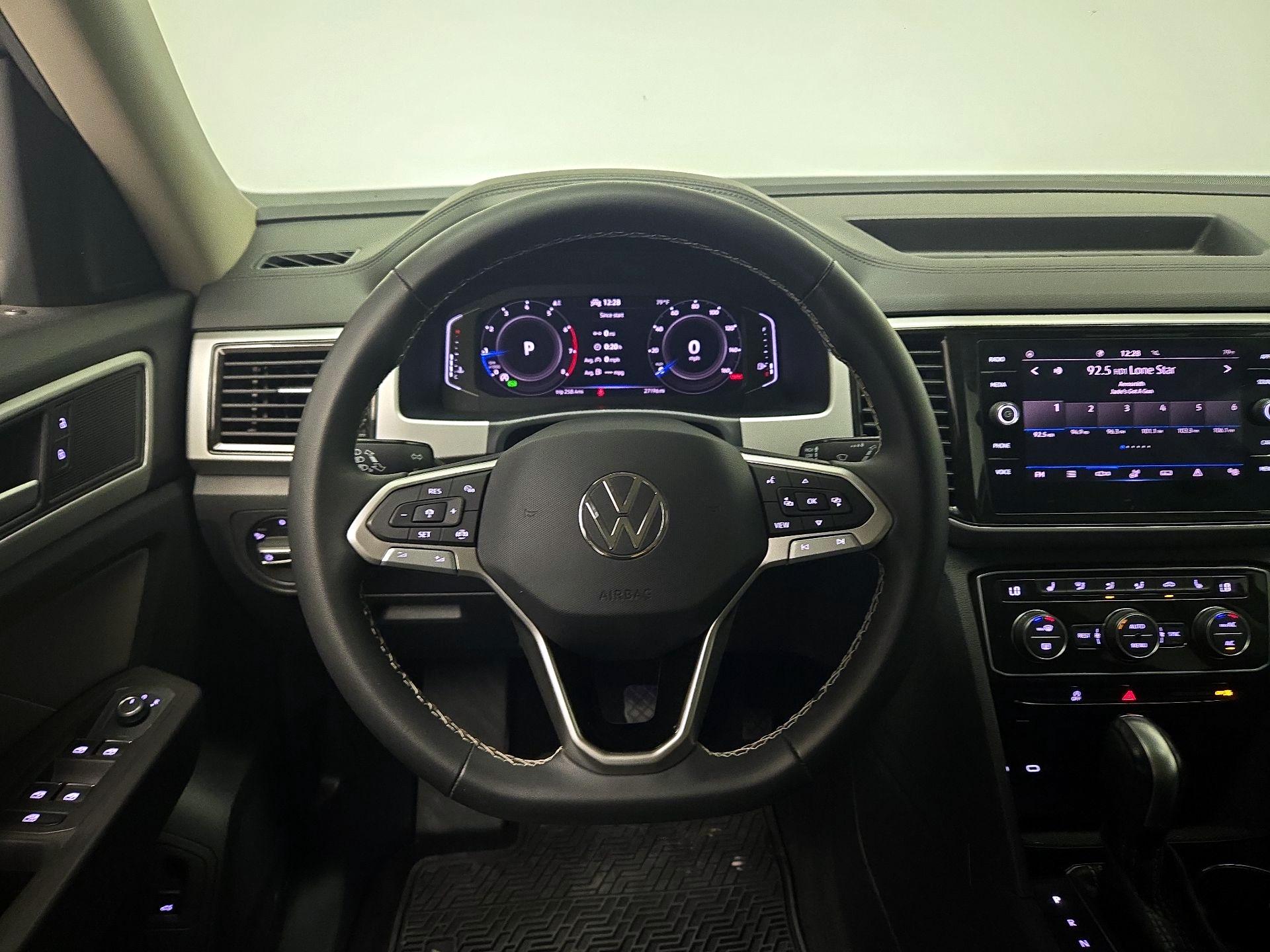 Thumbnail: 2023 Volkswagen Atlas - 10