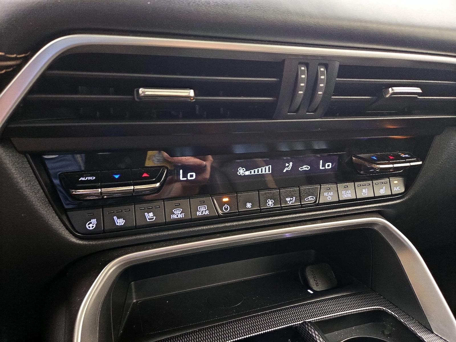 2025 Mazda CX-90 Premium Plus Package - Photo 18