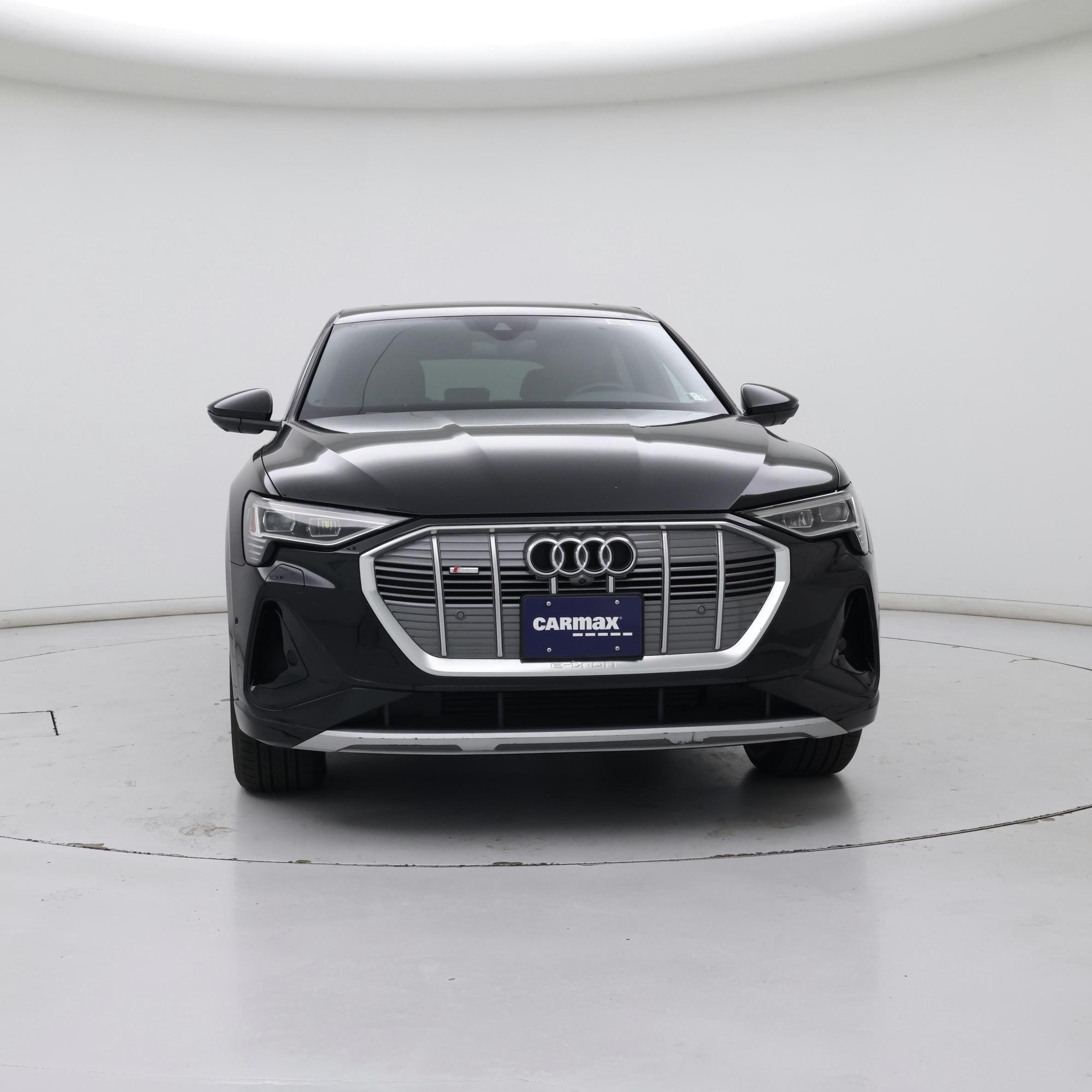 Thumbnail: 2022 Audi e-tron S - 5