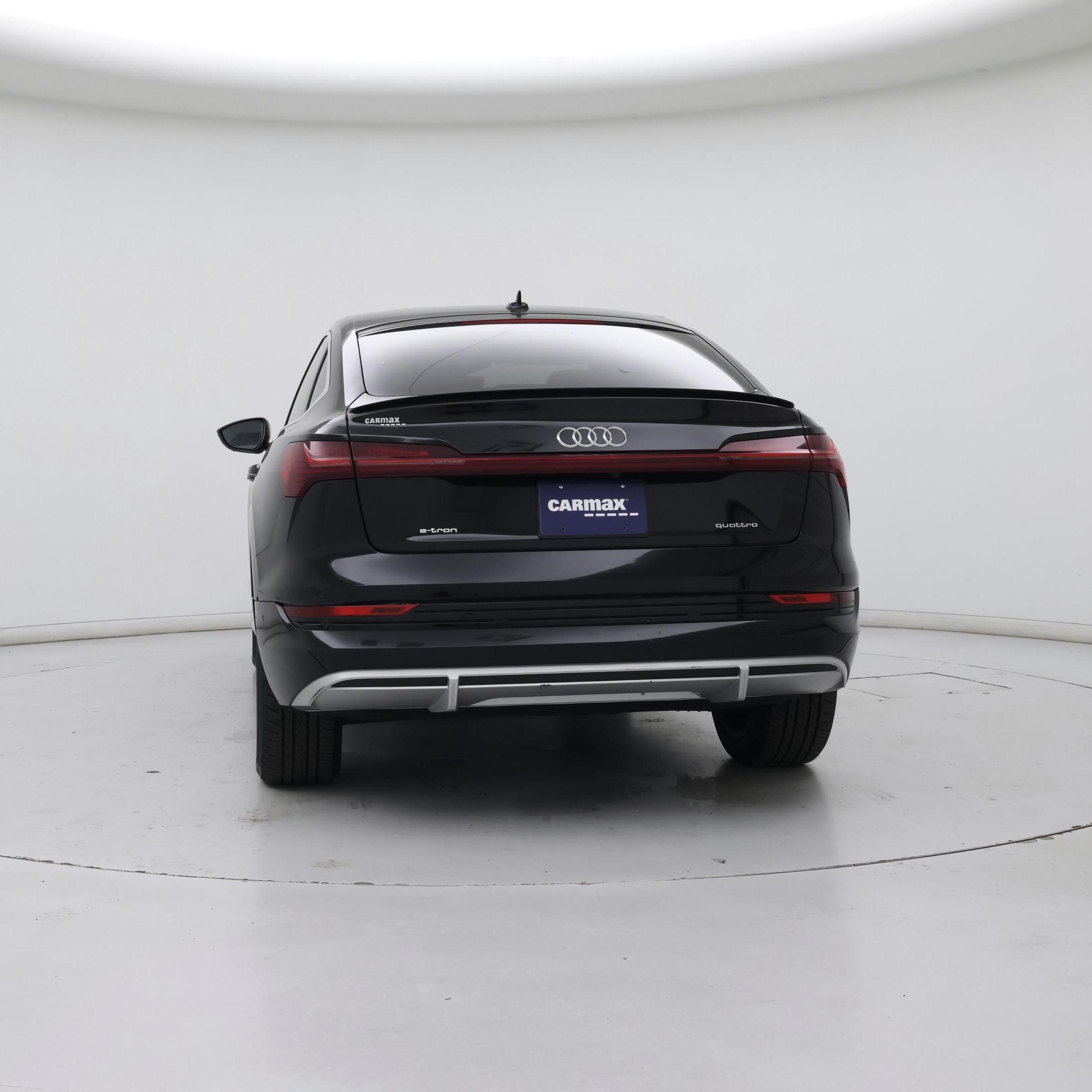 Thumbnail: 2022 Audi e-tron S - 6