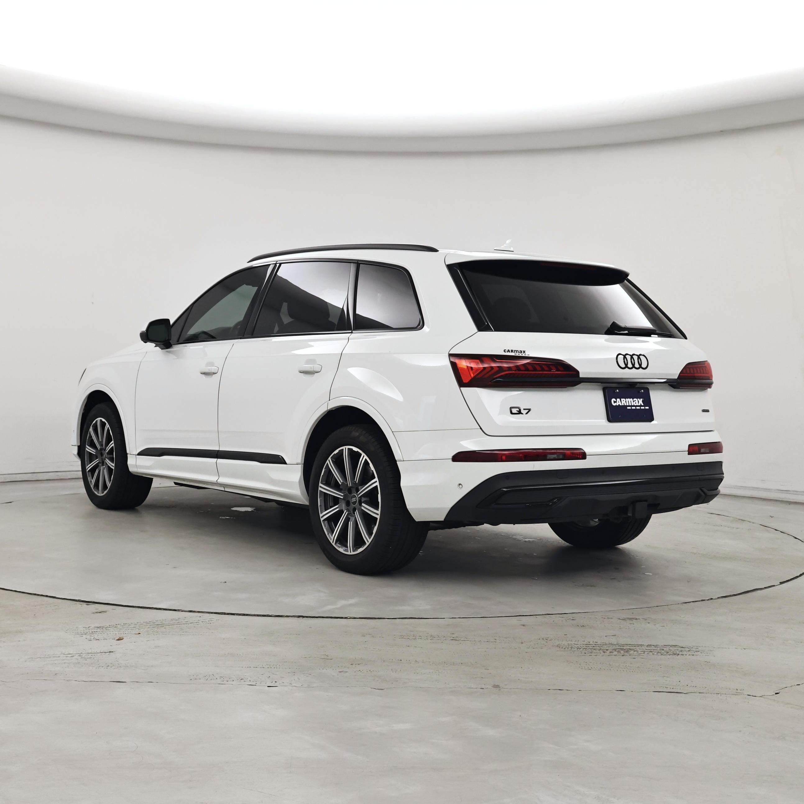 Thumbnail: 2023 Audi Q7 - 2