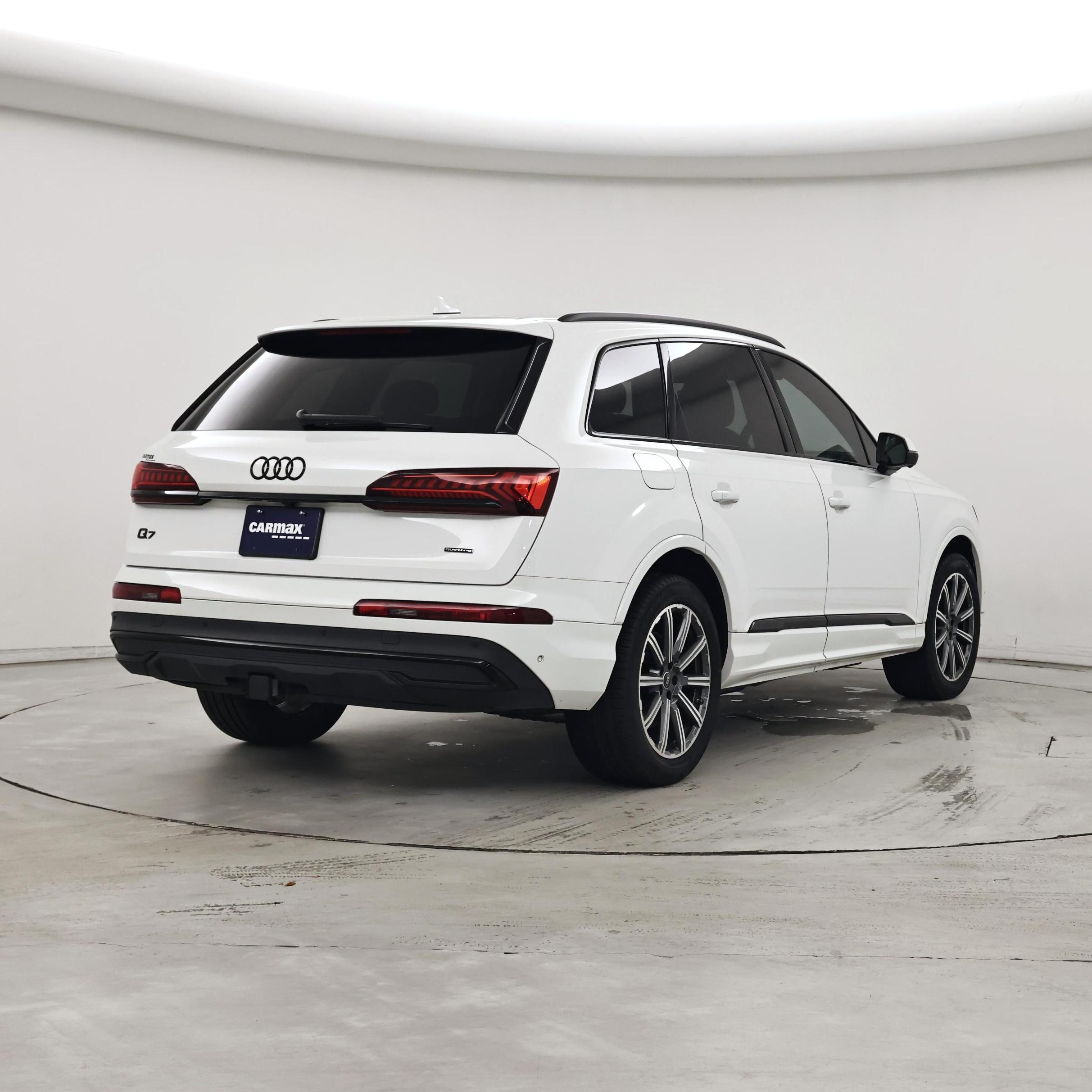 Thumbnail: 2023 Audi Q7 - 8