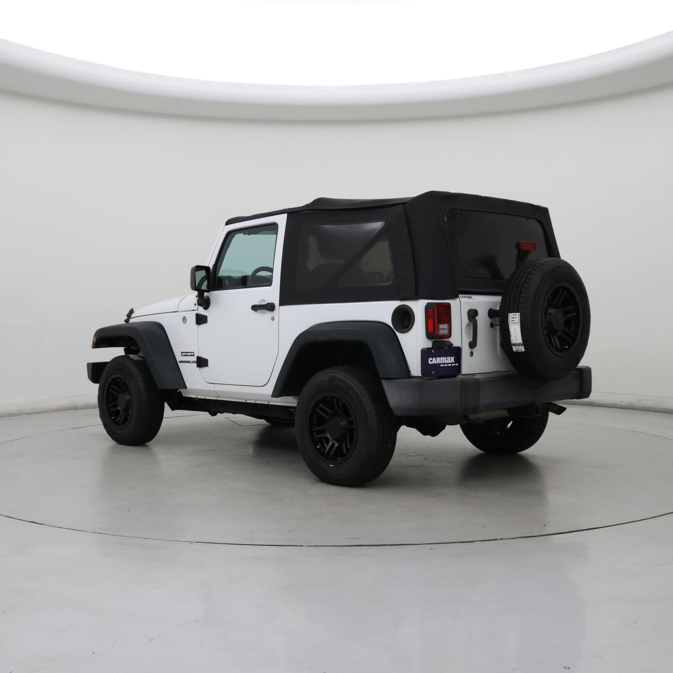 Thumbnail: 2016 Jeep Wrangler - 2