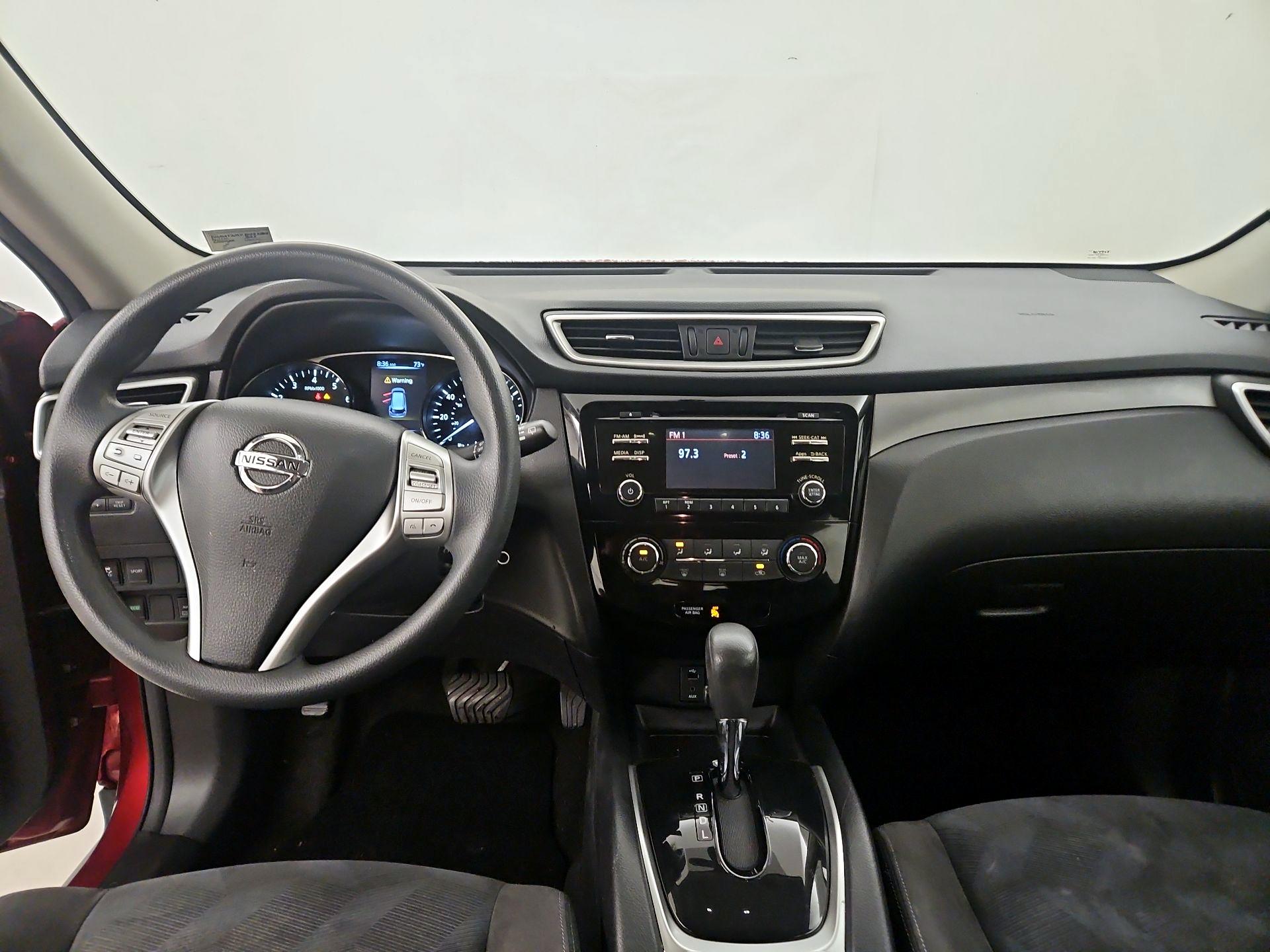 Thumbnail: 2015 Nissan Rogue - 9