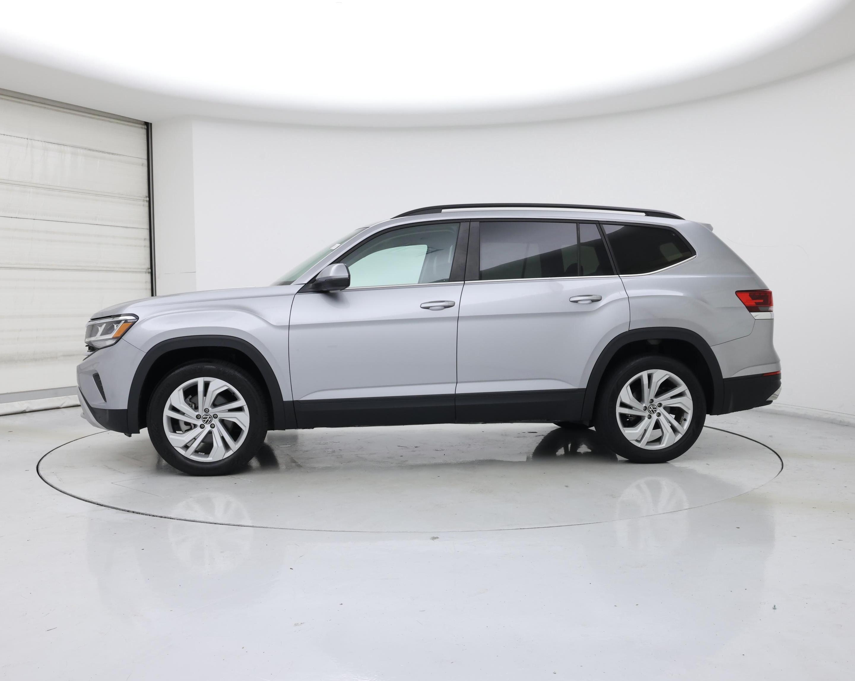 Thumbnail: 2022 Volkswagen Atlas - 3