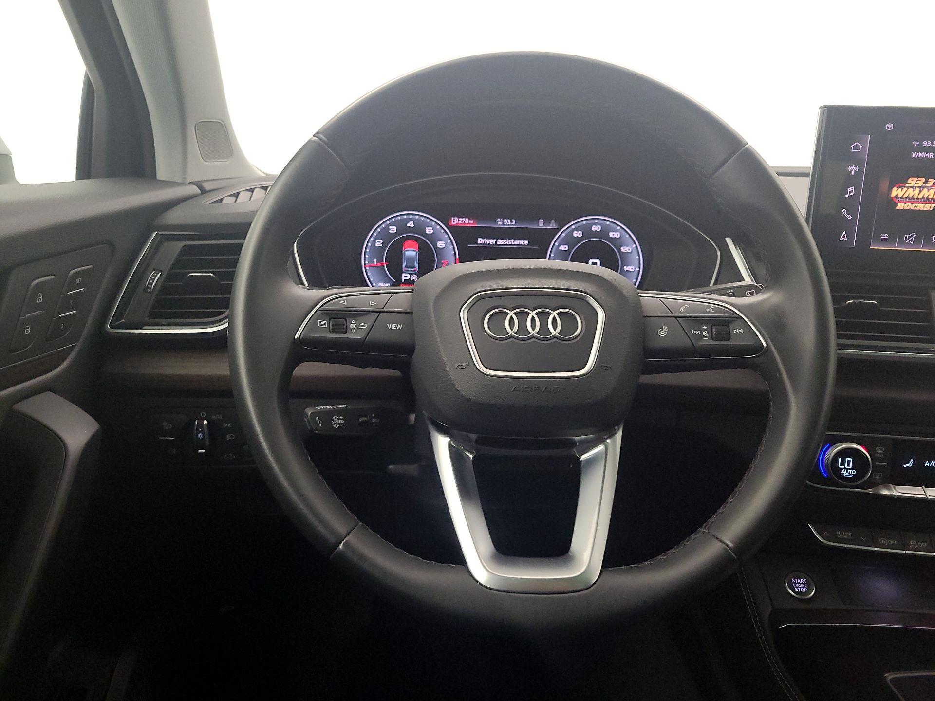 Thumbnail: 2023 Audi Q5 - 10