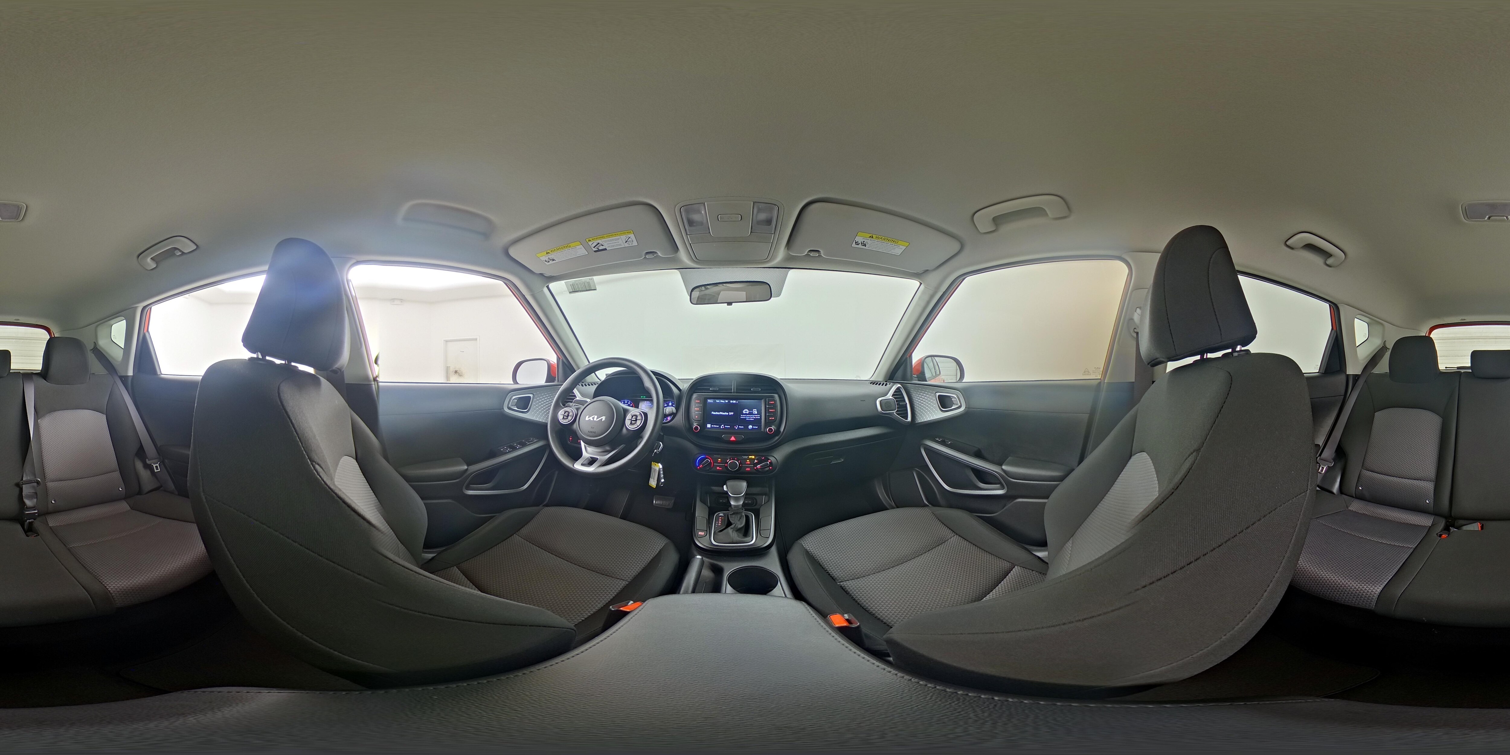 2022 Kia Soul LX - Photo 24