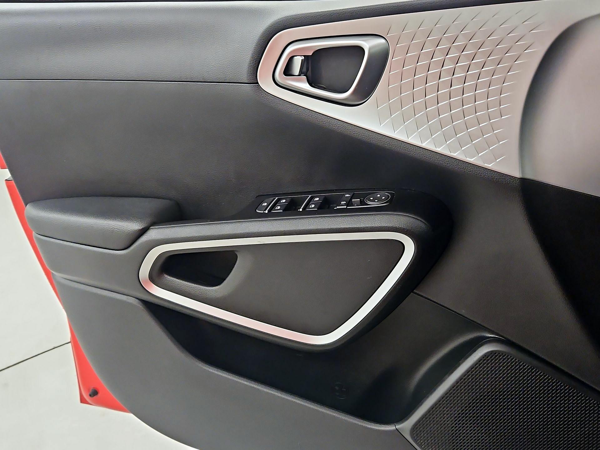 Thumbnail: 2022 Kia Soul - 12