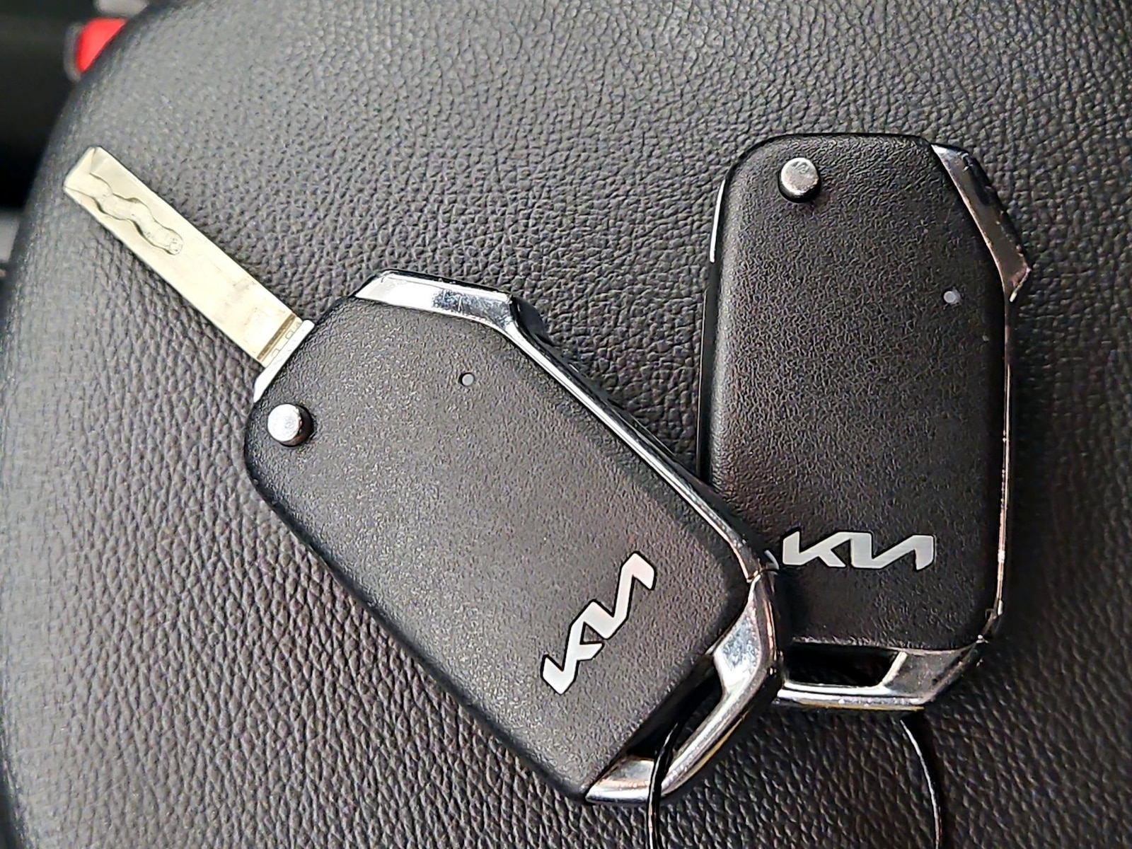 2022 Kia Soul LX - Photo 23