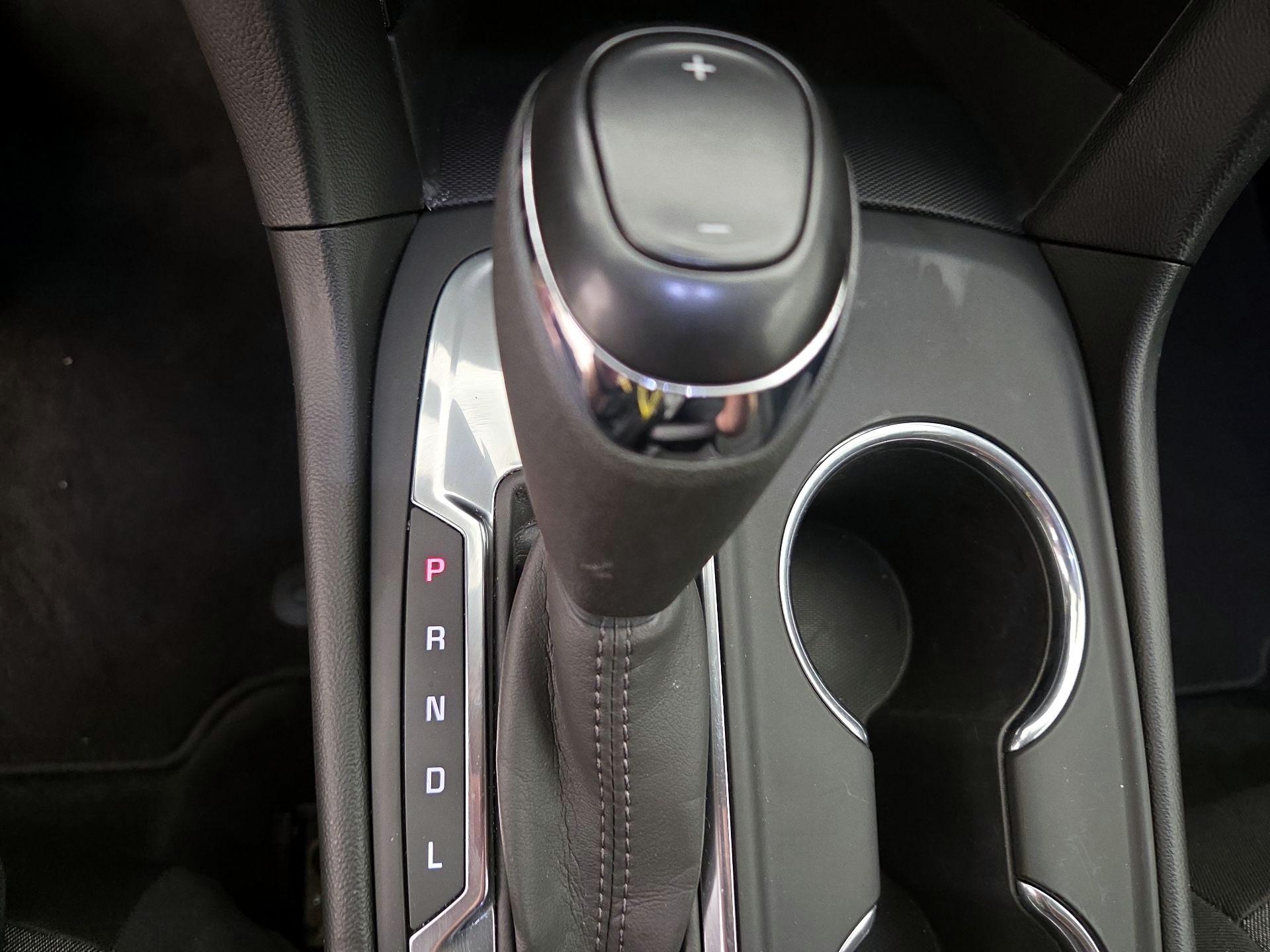 Thumbnail: 2020 Chevrolet Equinox - 16