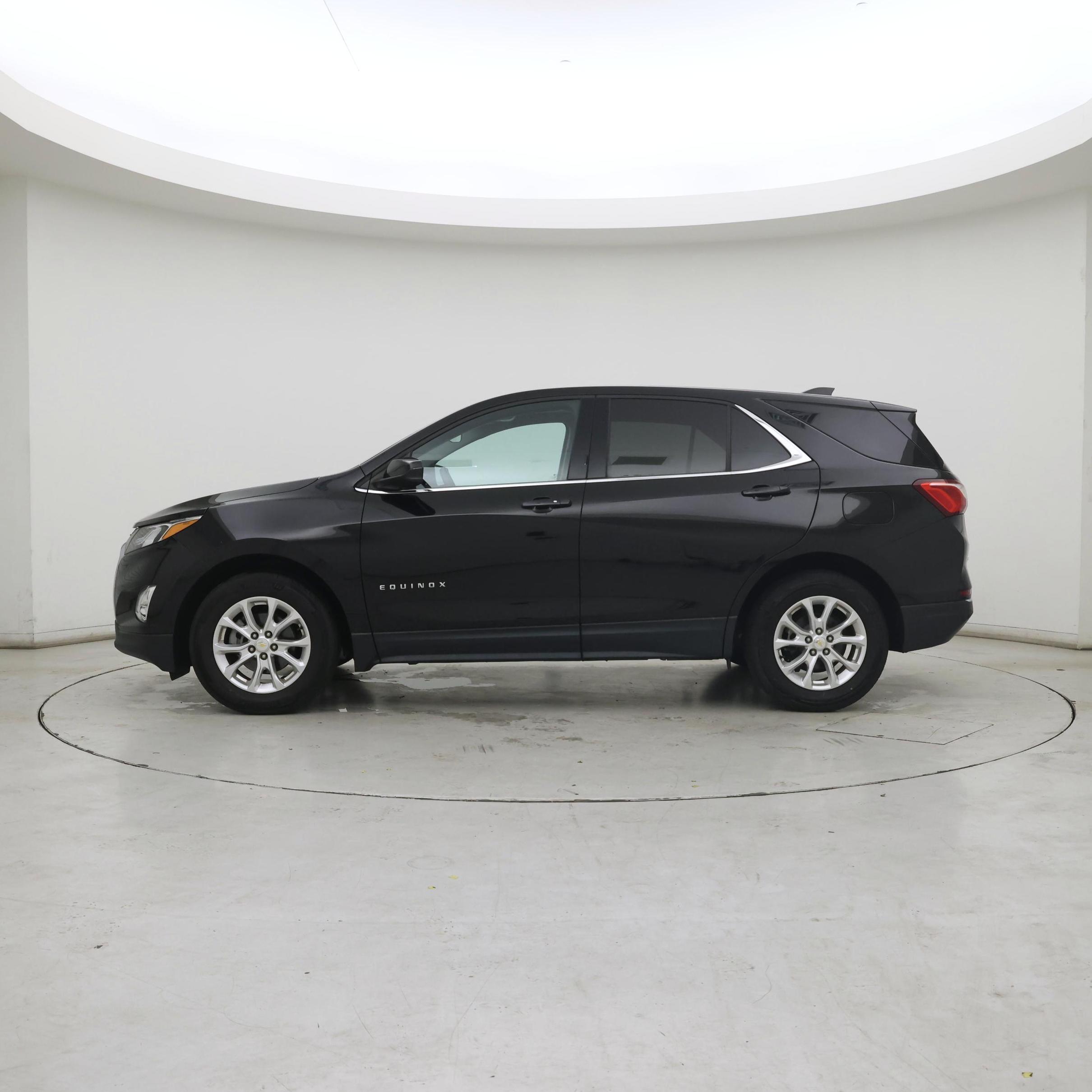 Thumbnail: 2020 Chevrolet Equinox - 3