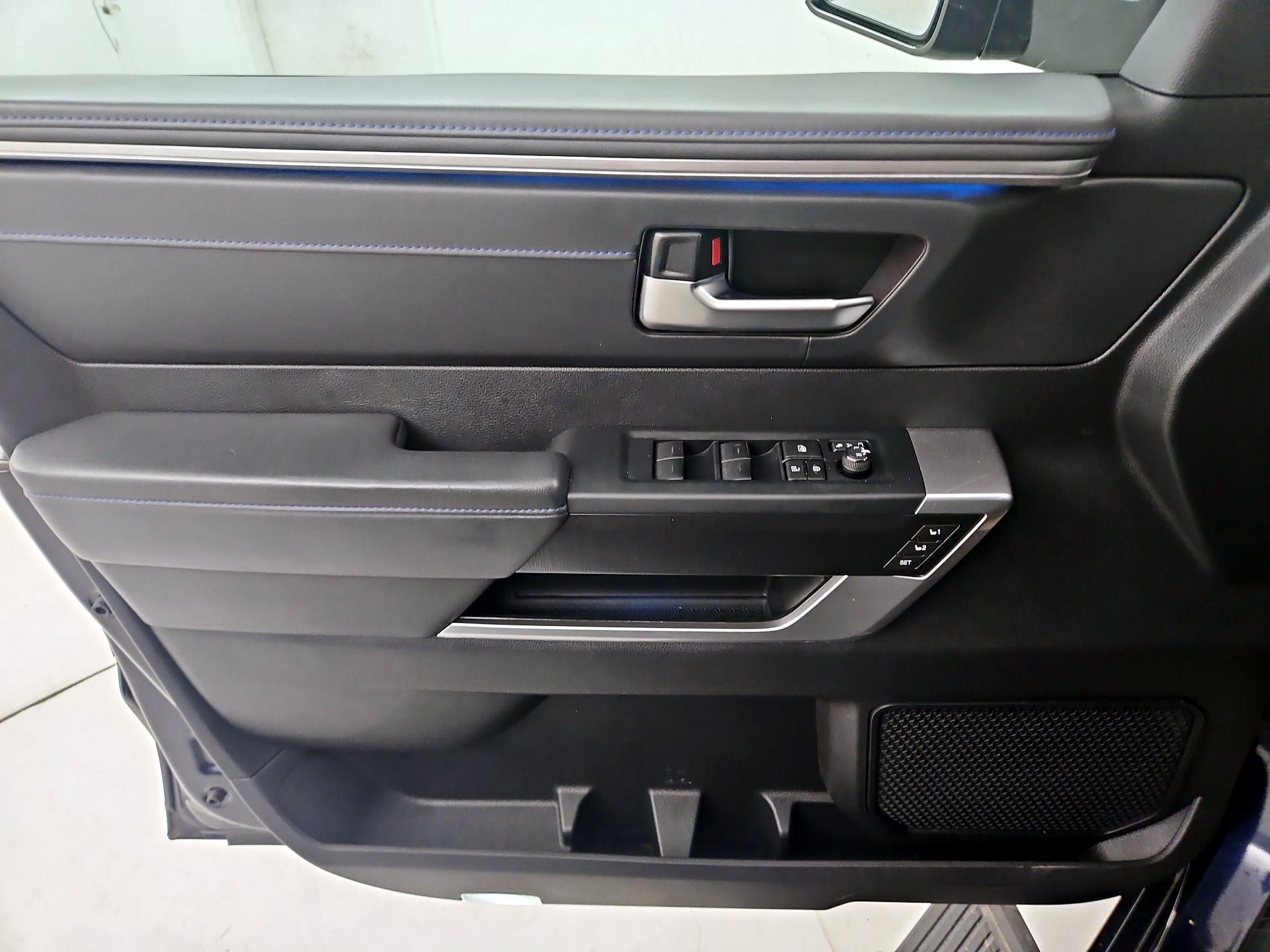 Thumbnail: 2023 Toyota Sequoia - 12