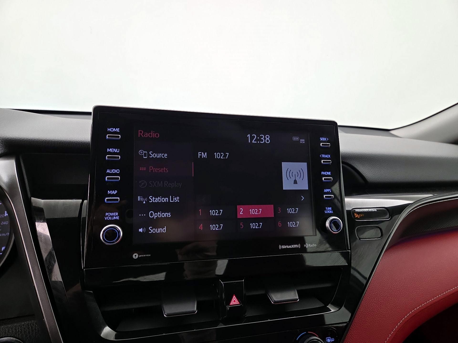 Thumbnail: 2021 Toyota Camry - 15