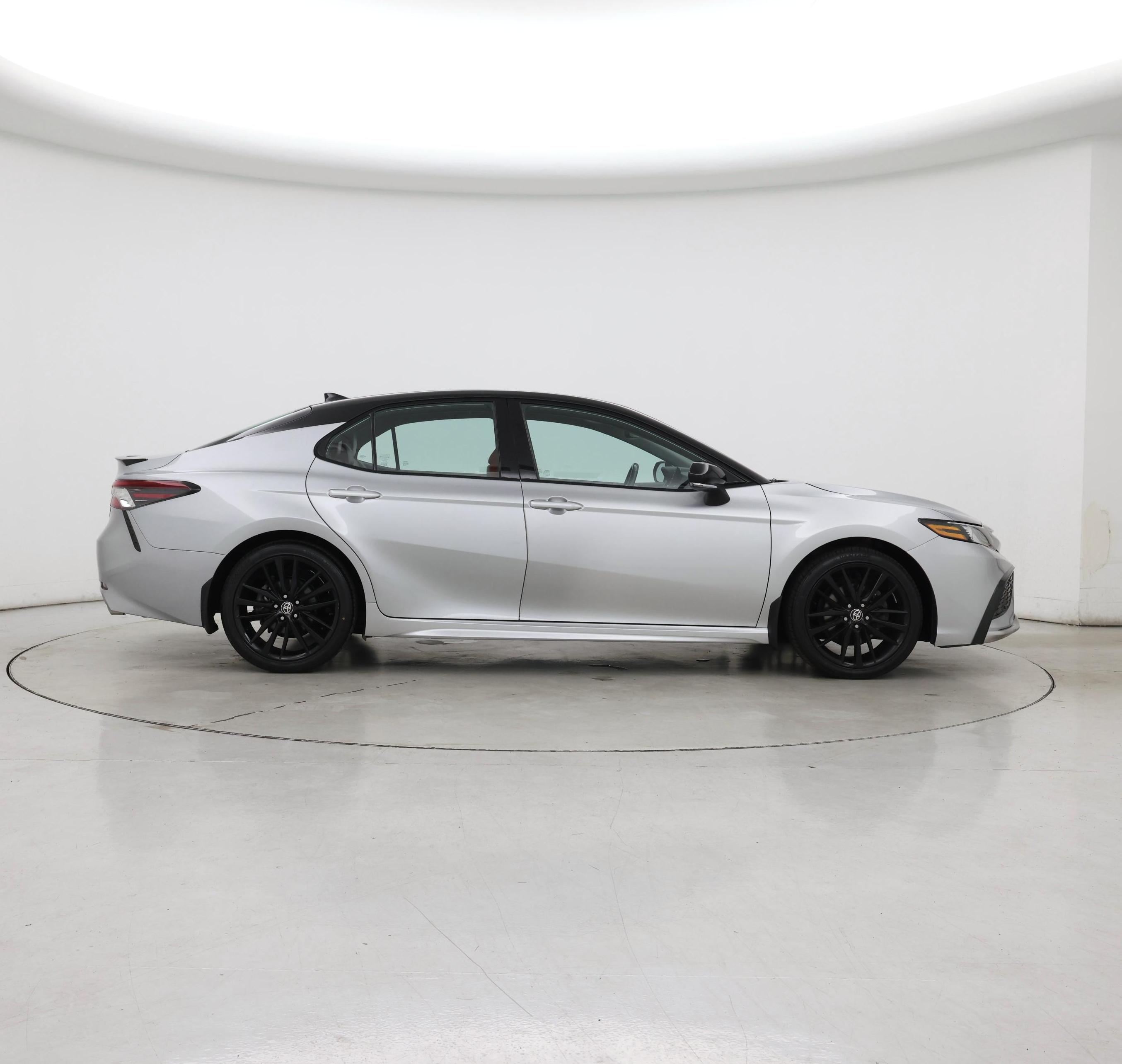 Thumbnail: 2021 Toyota Camry - 7