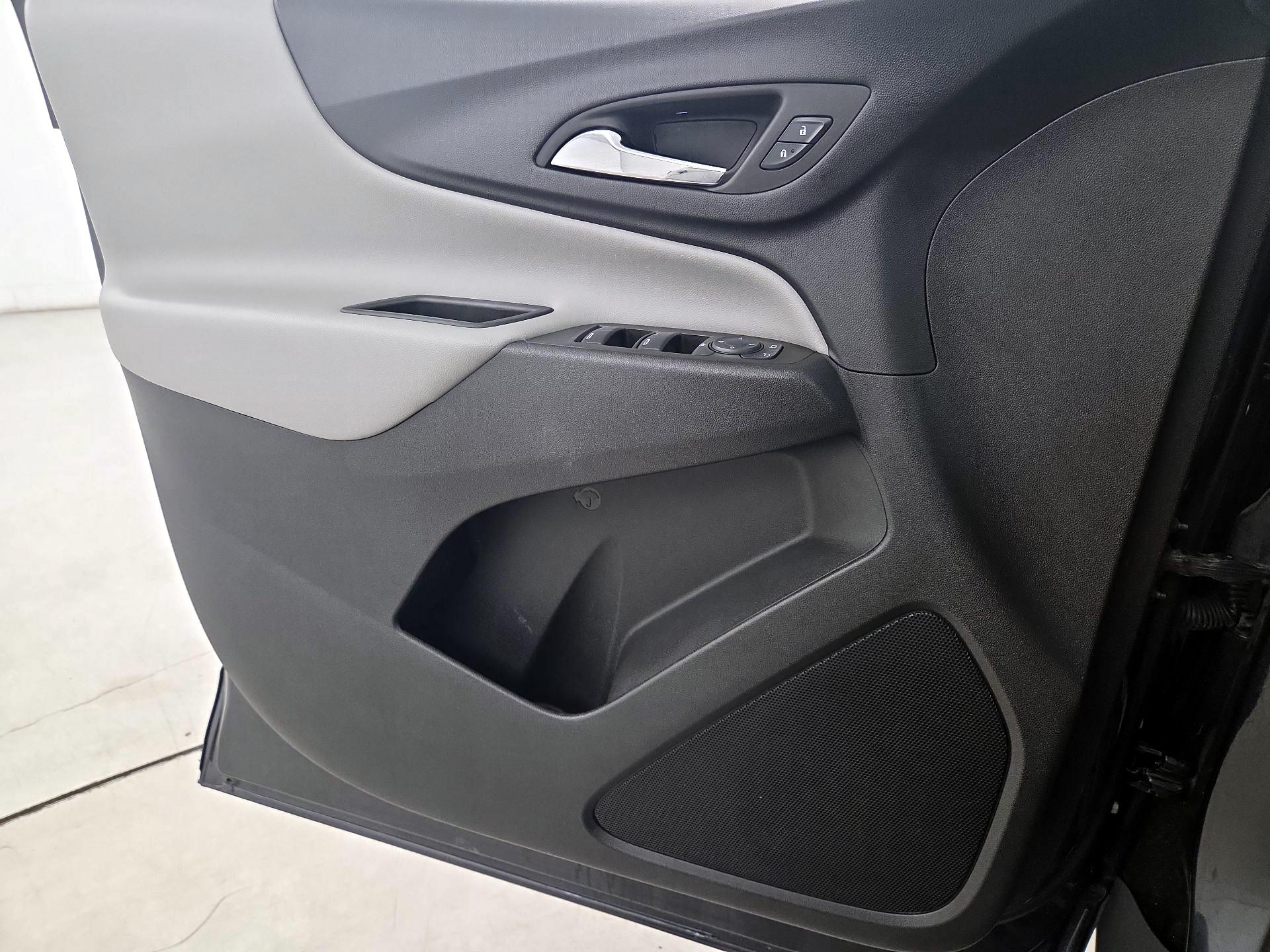 Thumbnail: 2022 Chevrolet Equinox - 12